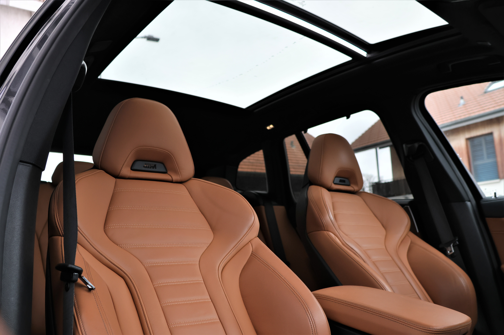 listing desktop thumbnail image 19