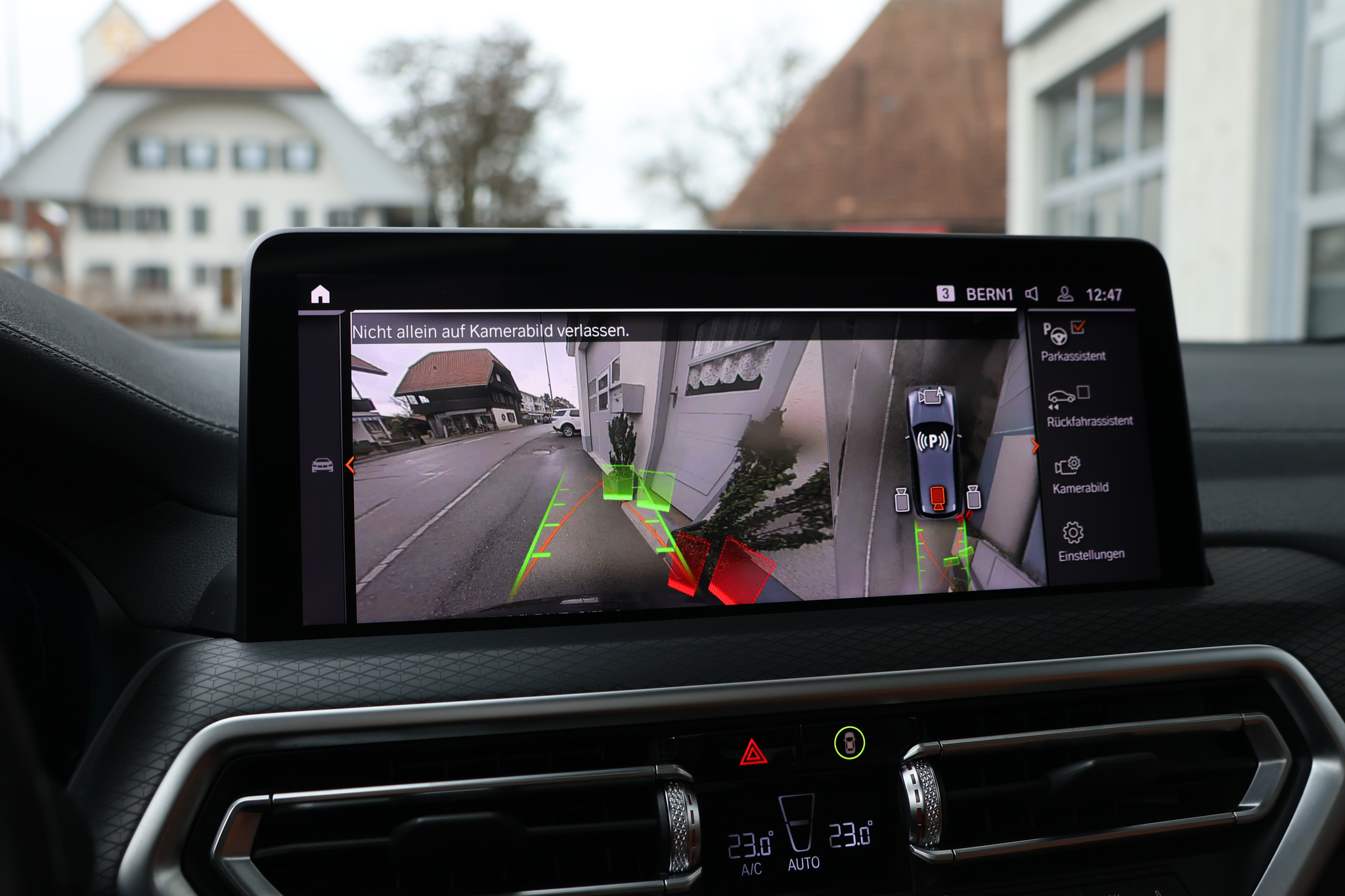 listing desktop thumbnail image 21