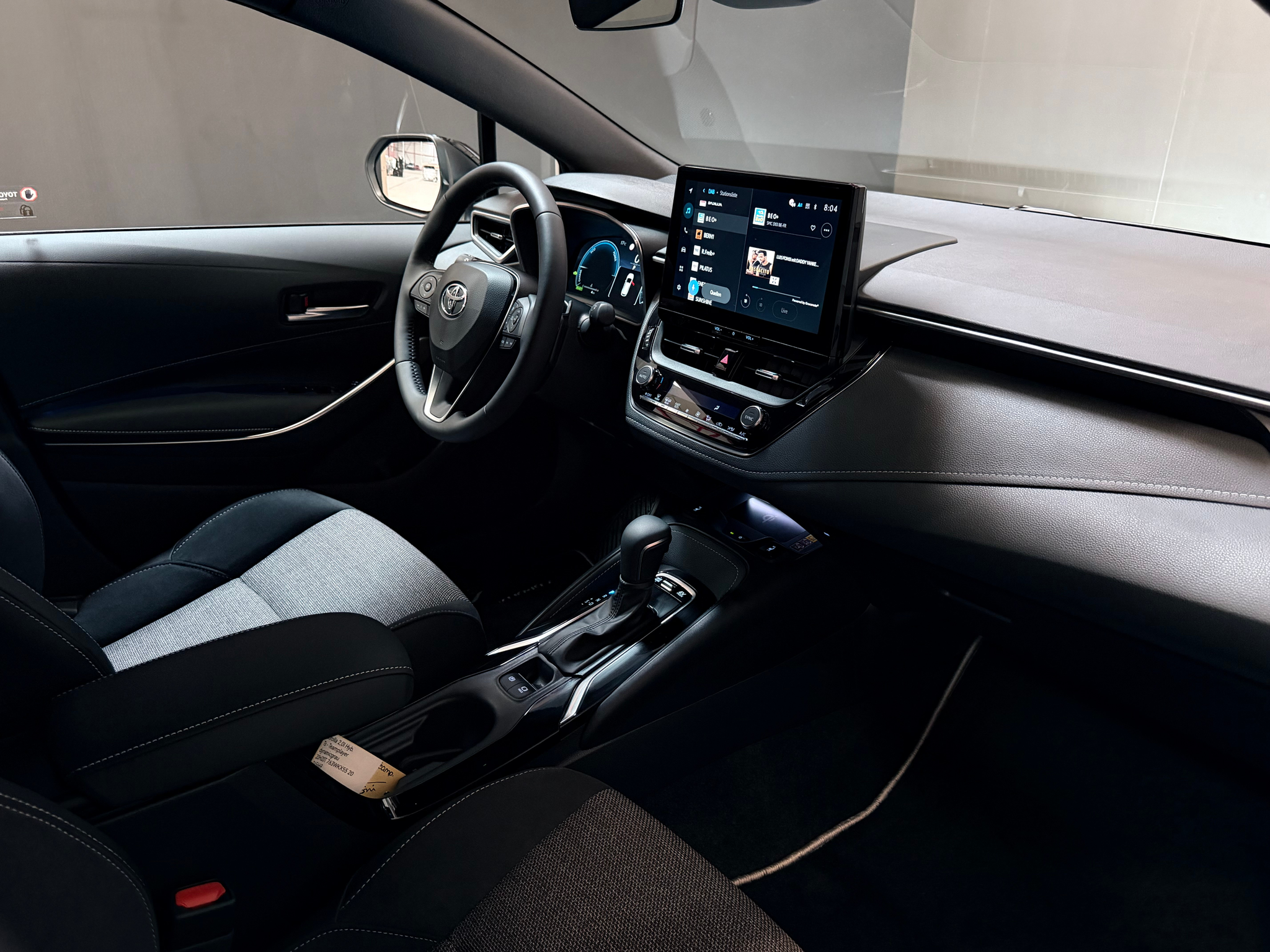 listing desktop thumbnail image 22