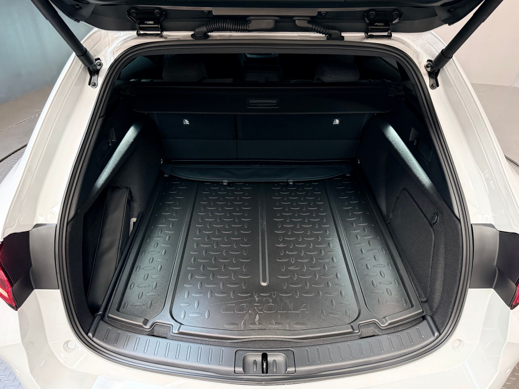 listing desktop thumbnail image 11