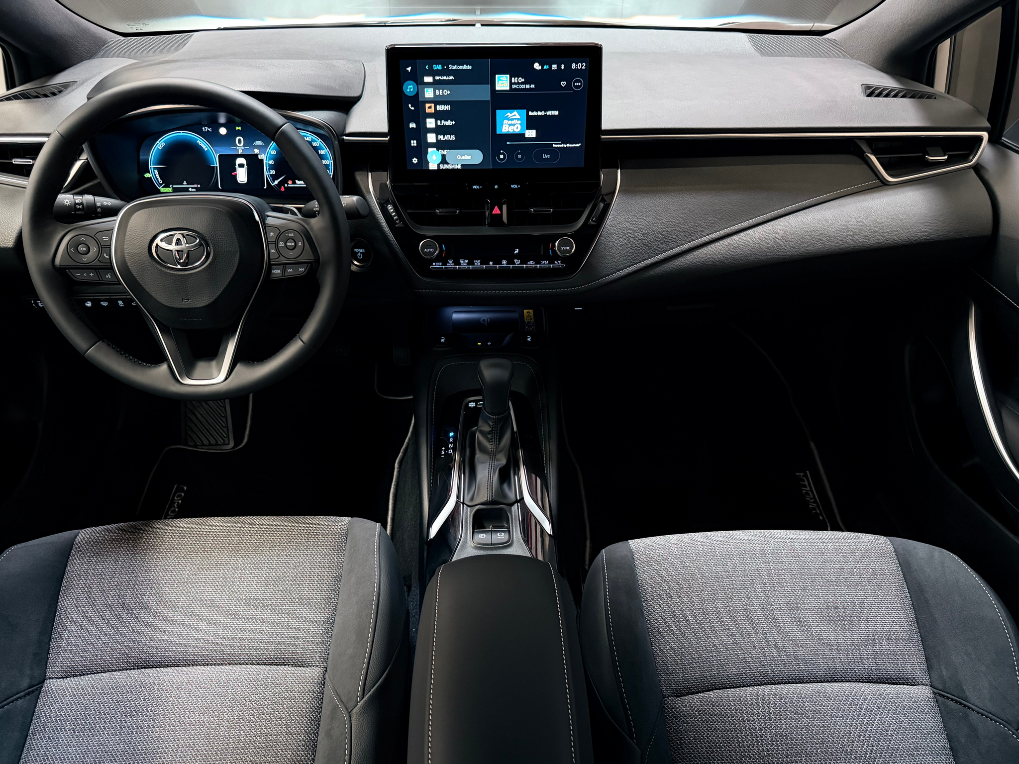 listing desktop thumbnail image 16