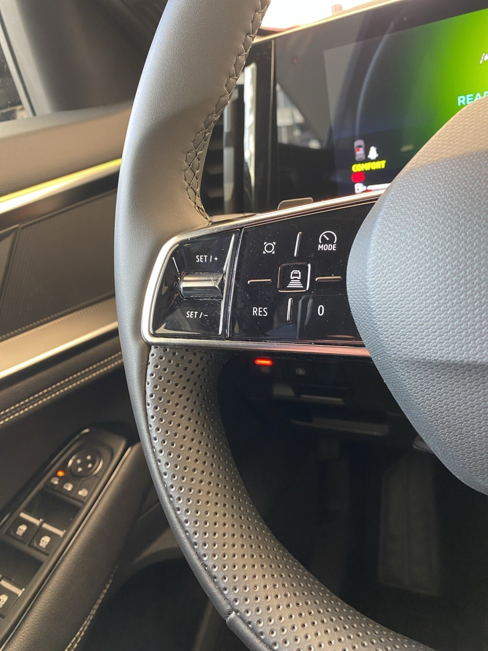 listing desktop thumbnail image 11