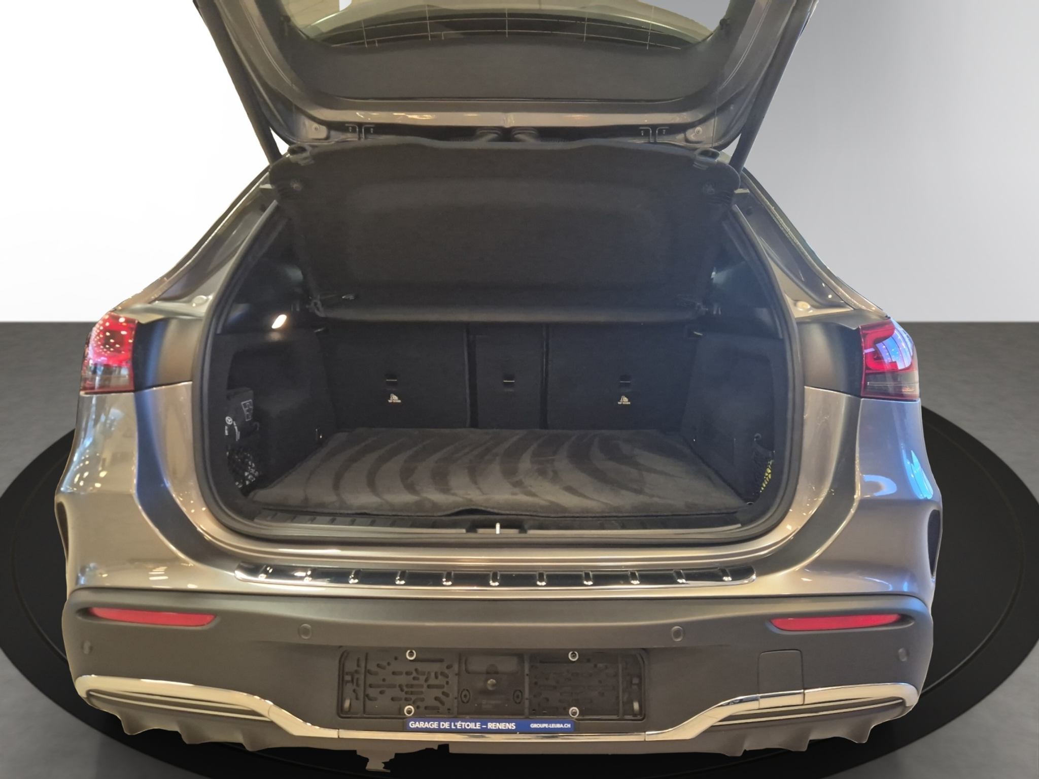 listing desktop thumbnail image 6