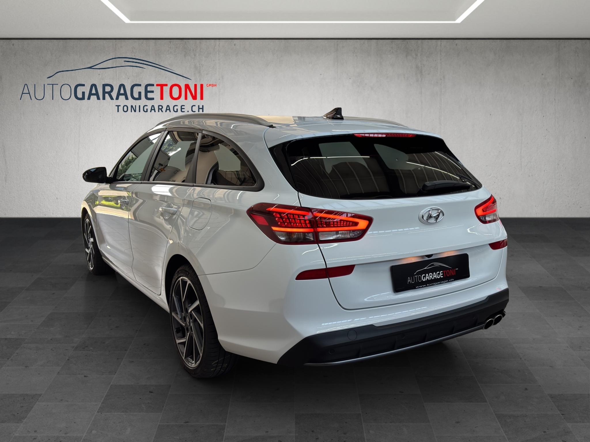 listing desktop thumbnail image 6