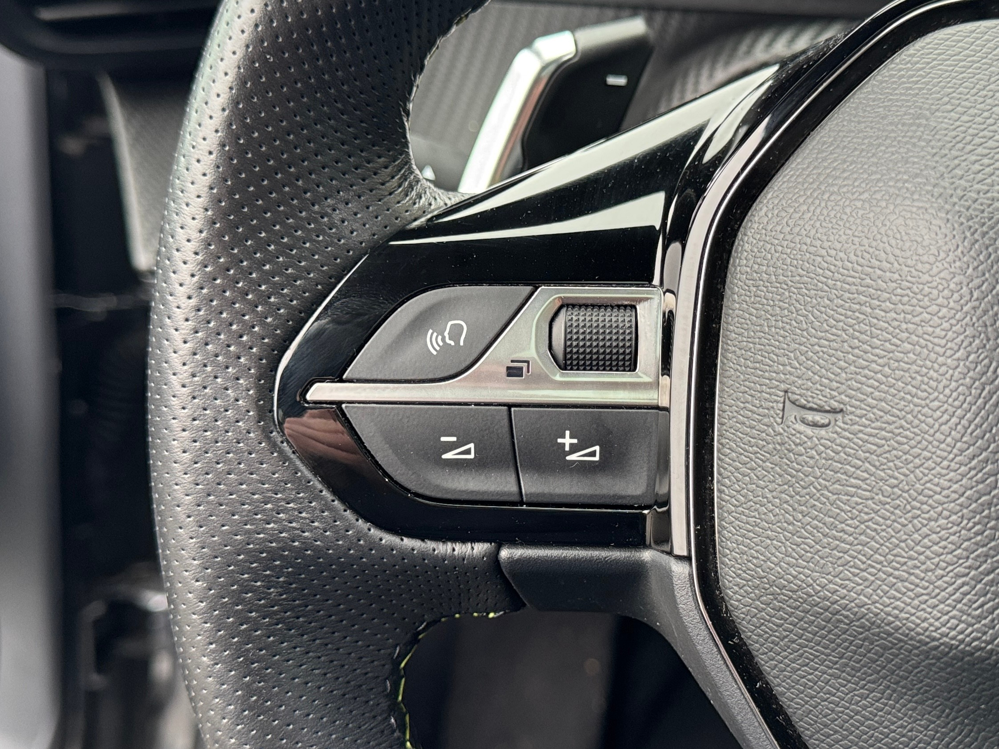 listing desktop thumbnail image 14