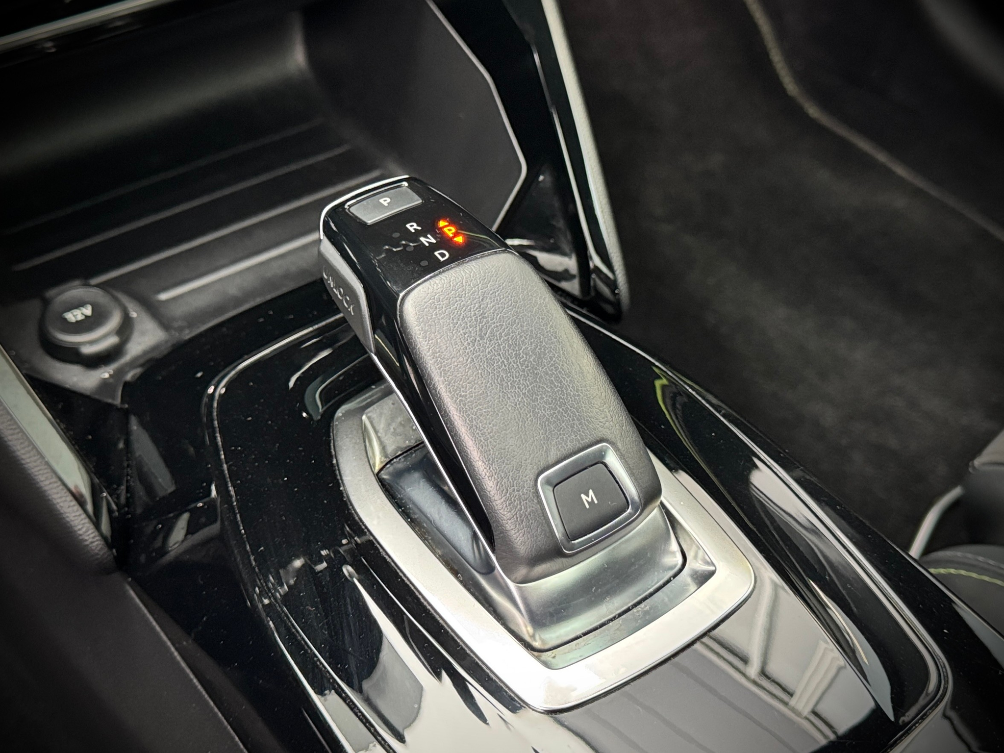 listing desktop thumbnail image 18