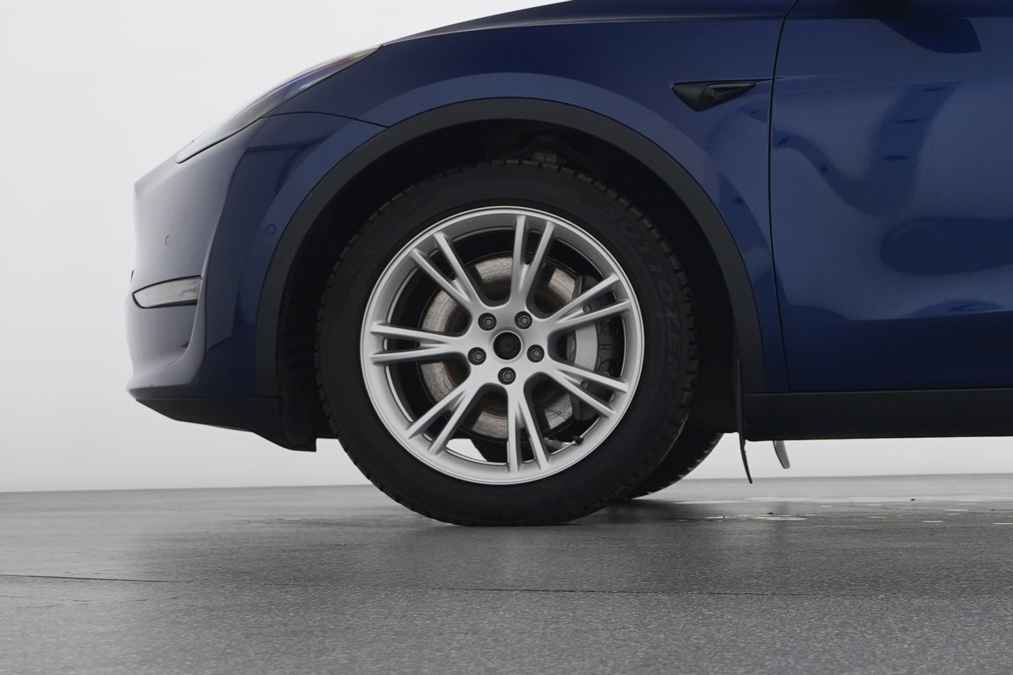 listing desktop thumbnail image 3