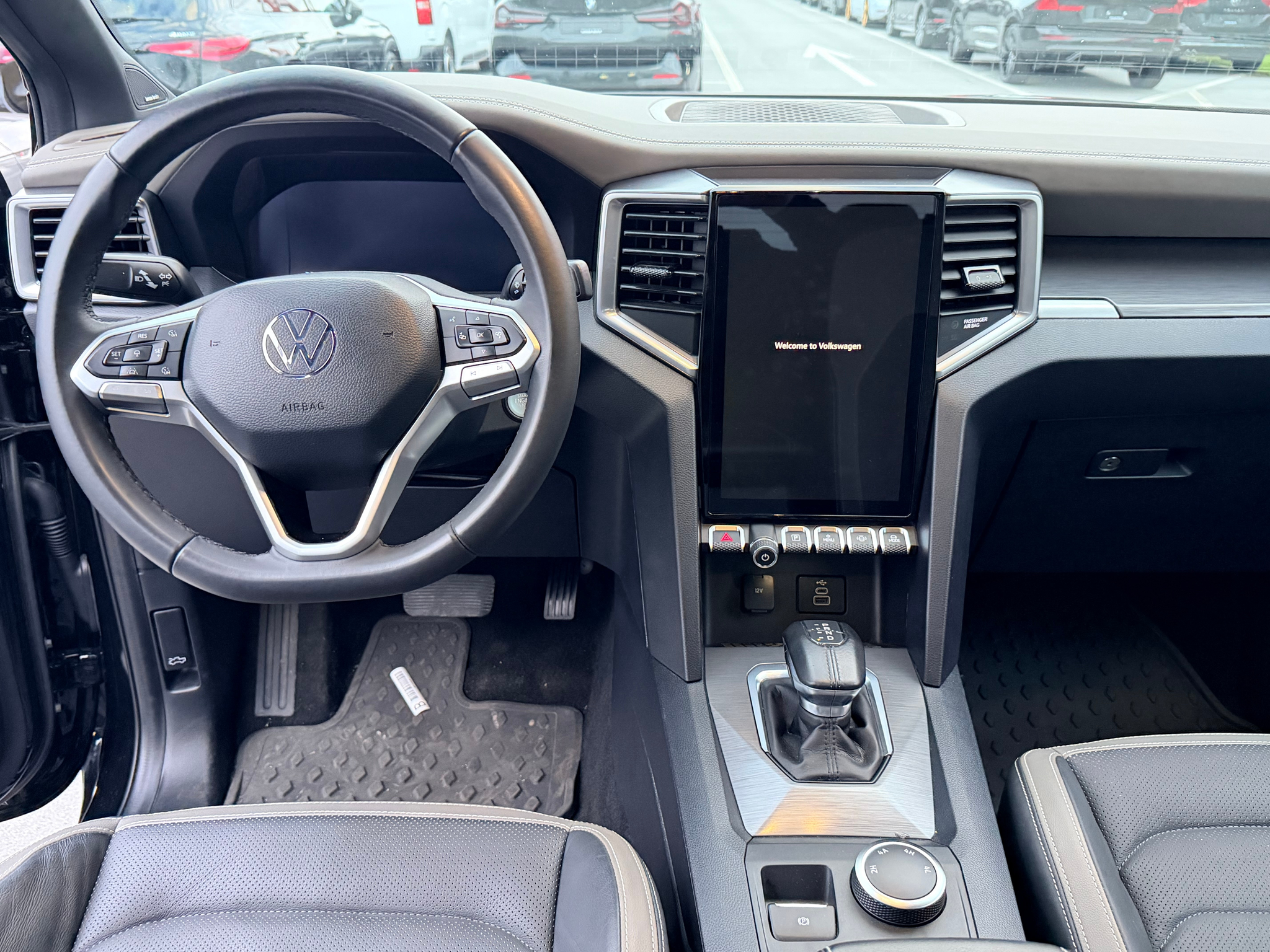 listing desktop thumbnail image 3