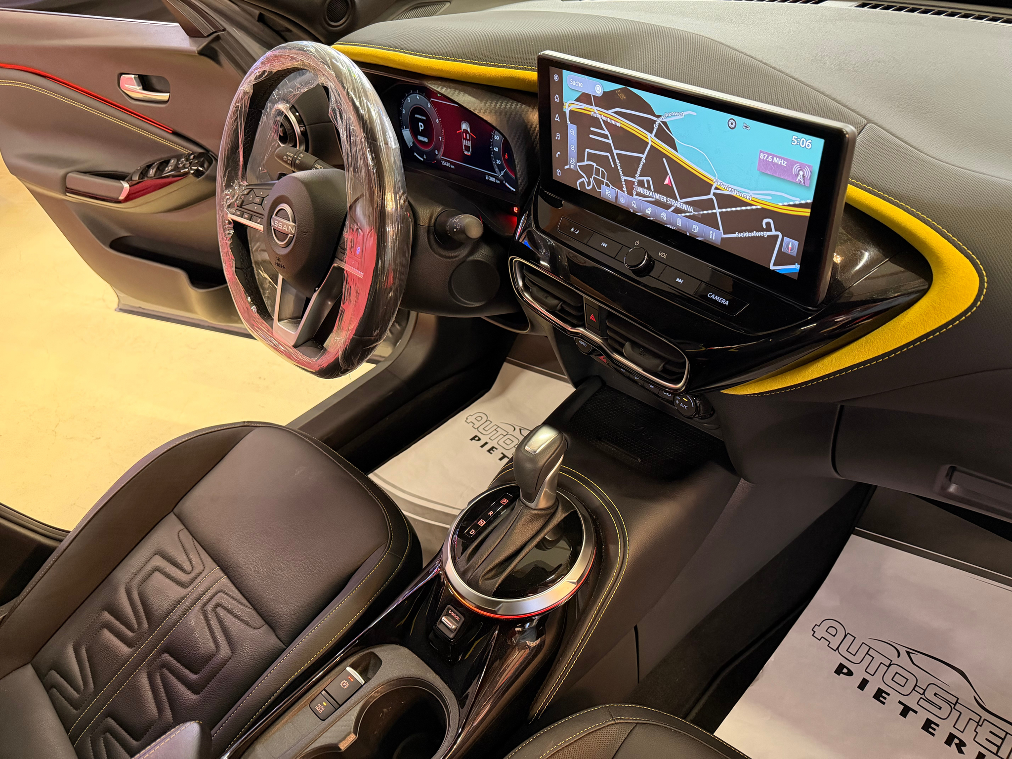 listing desktop thumbnail image 8