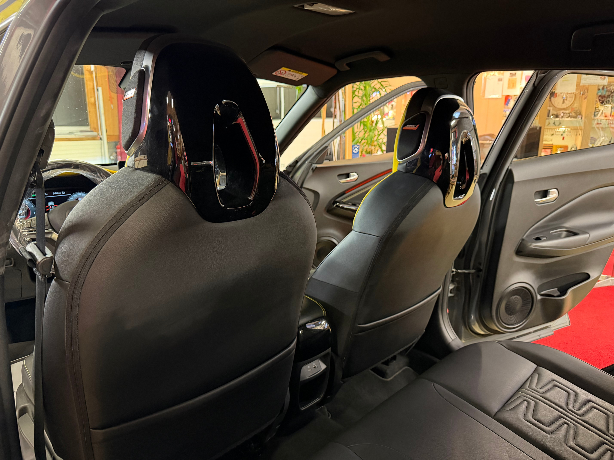 listing desktop thumbnail image 27