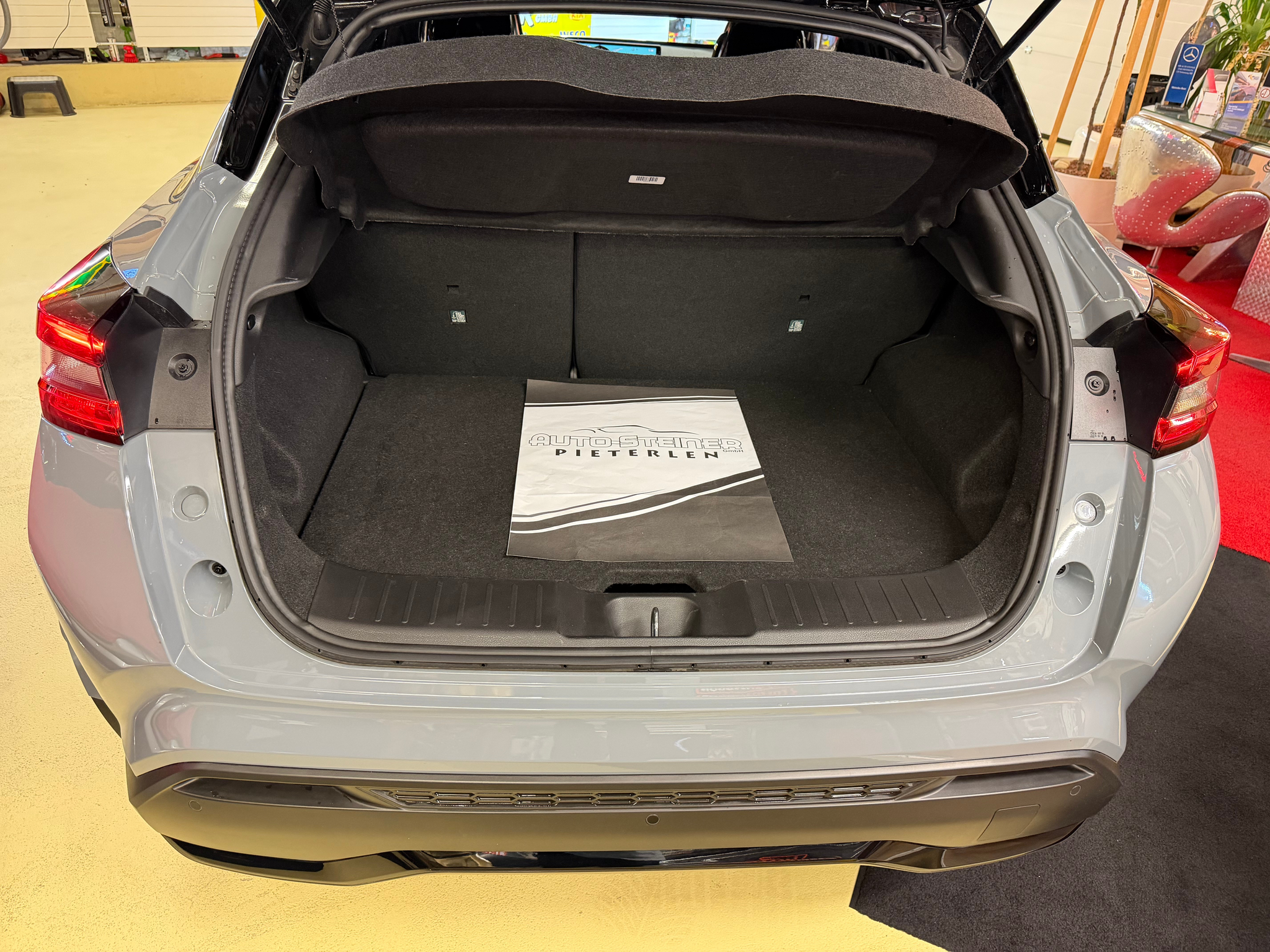 listing desktop thumbnail image 21