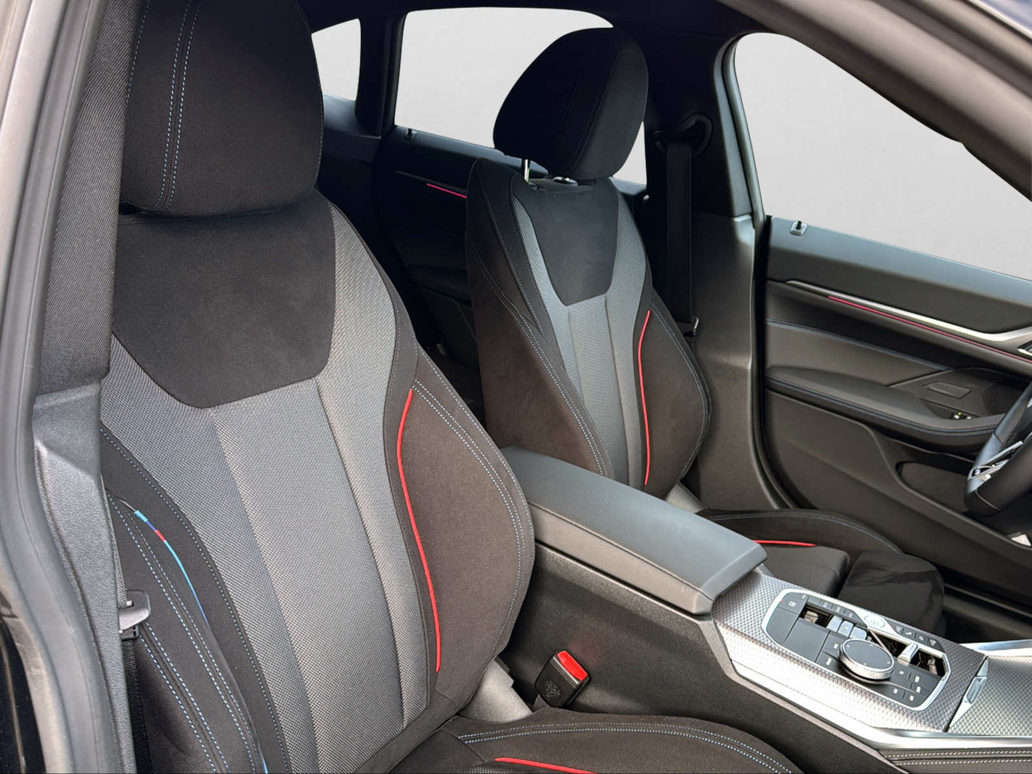 listing desktop thumbnail image 12