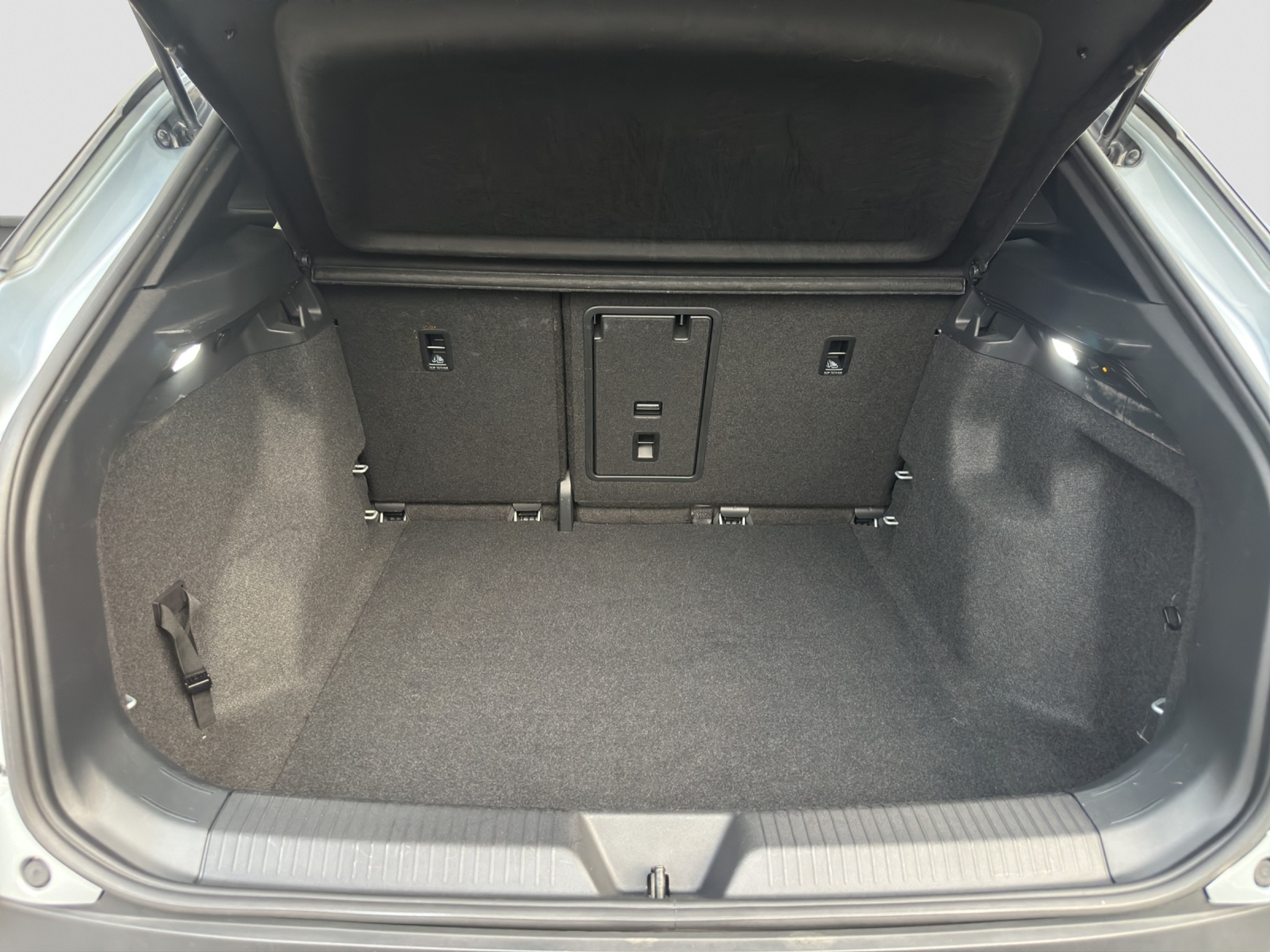 listing desktop thumbnail image 9