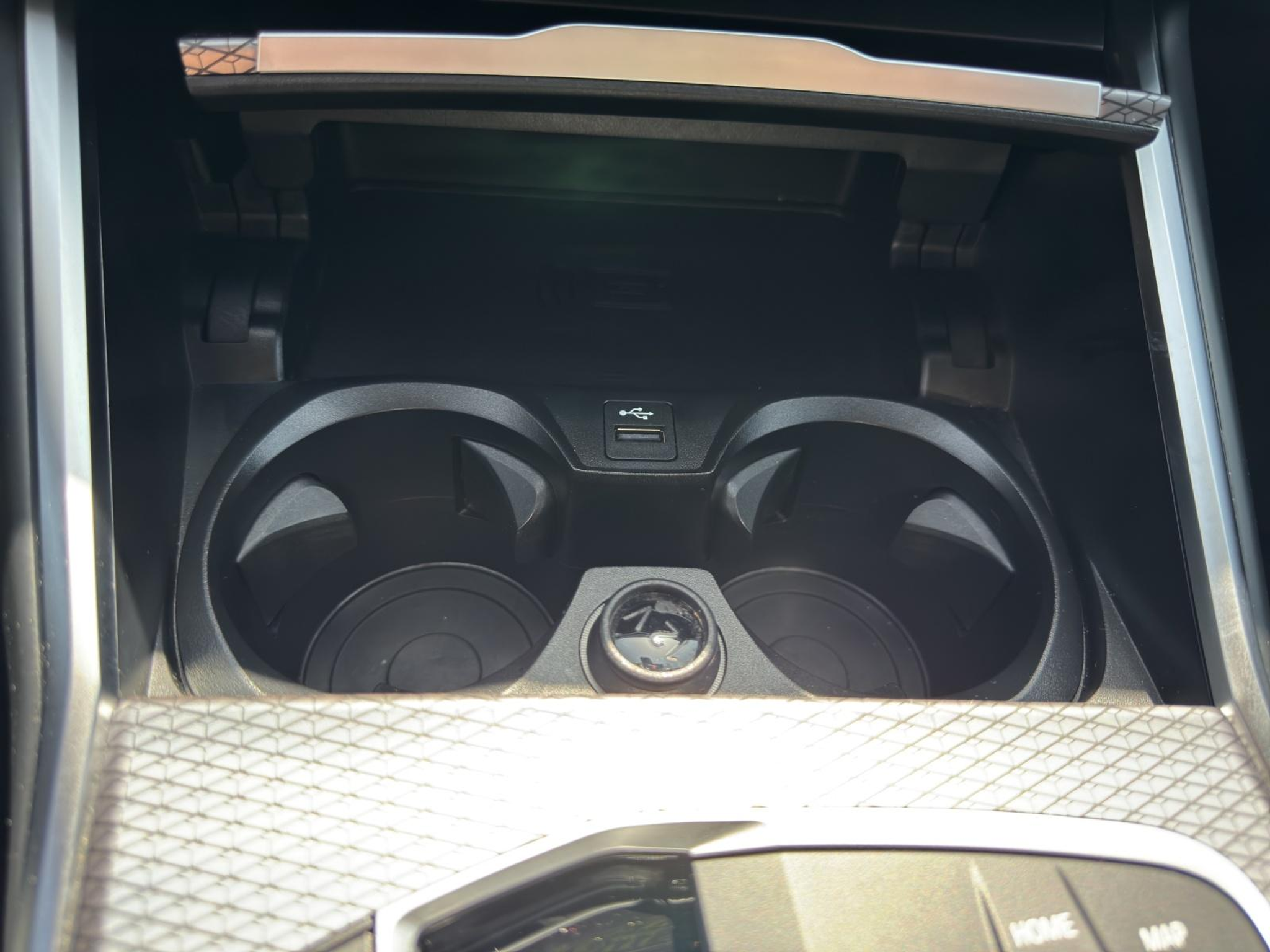 listing desktop thumbnail image 13