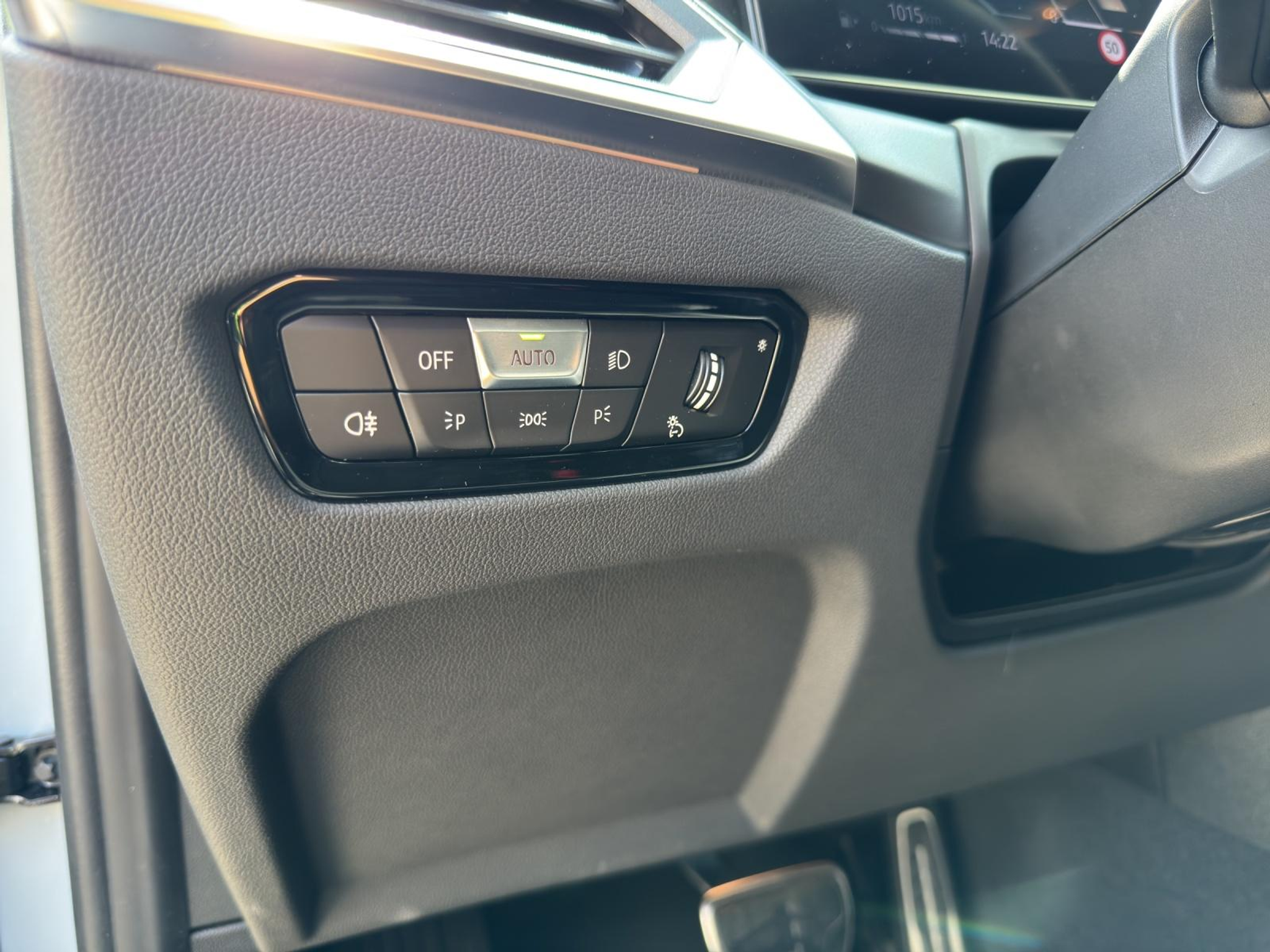 listing desktop thumbnail image 14