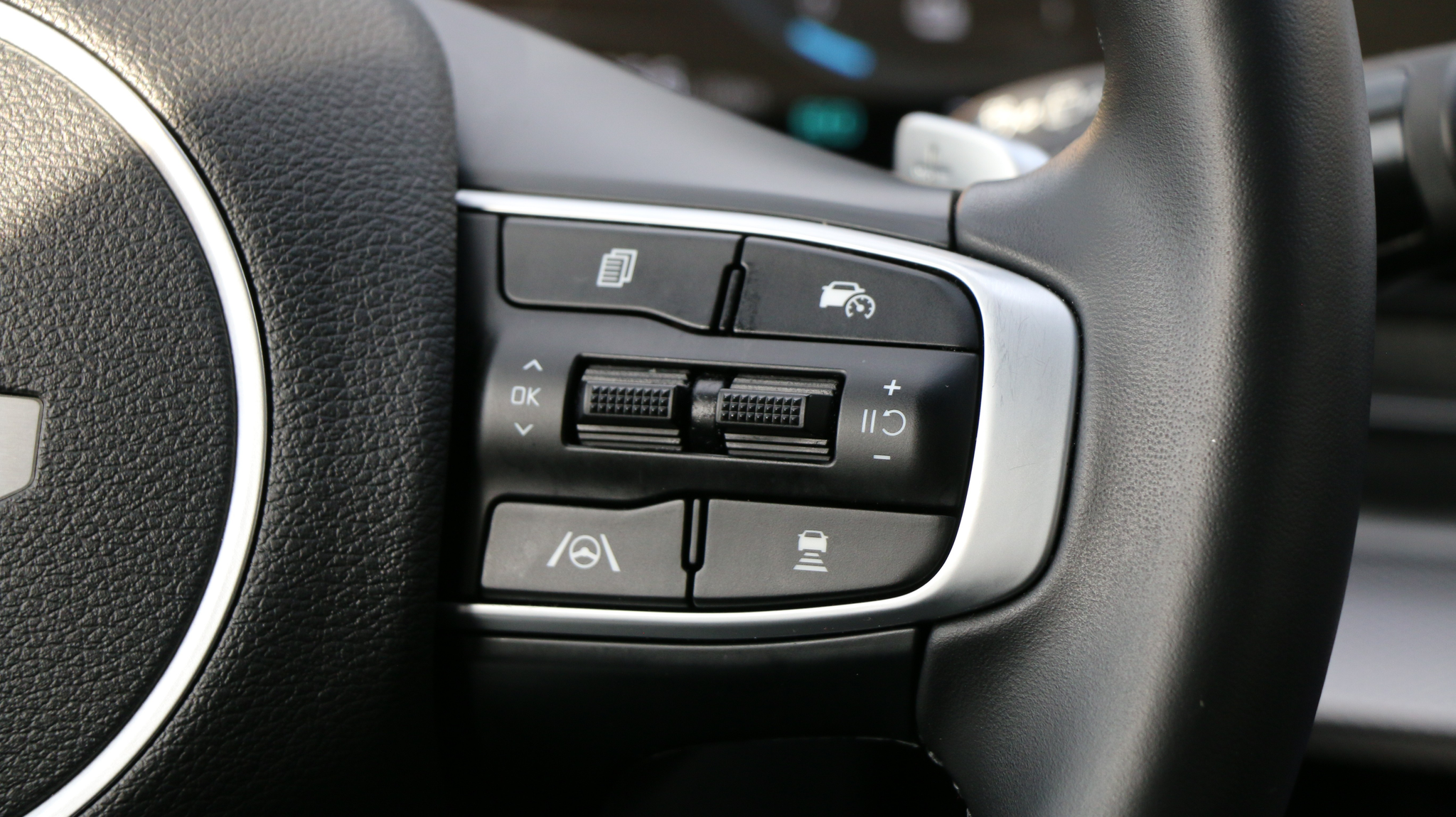 listing desktop thumbnail image 25