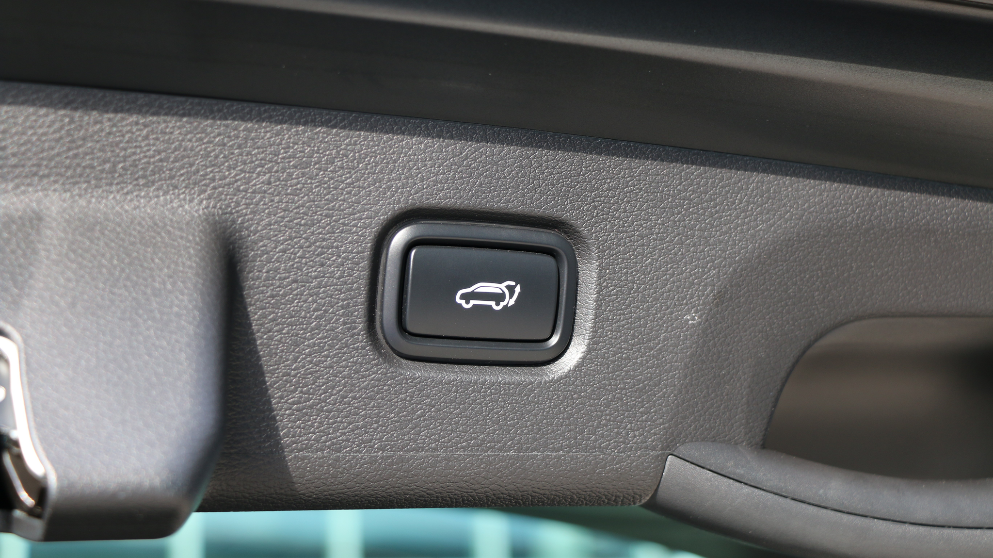 listing desktop thumbnail image 23