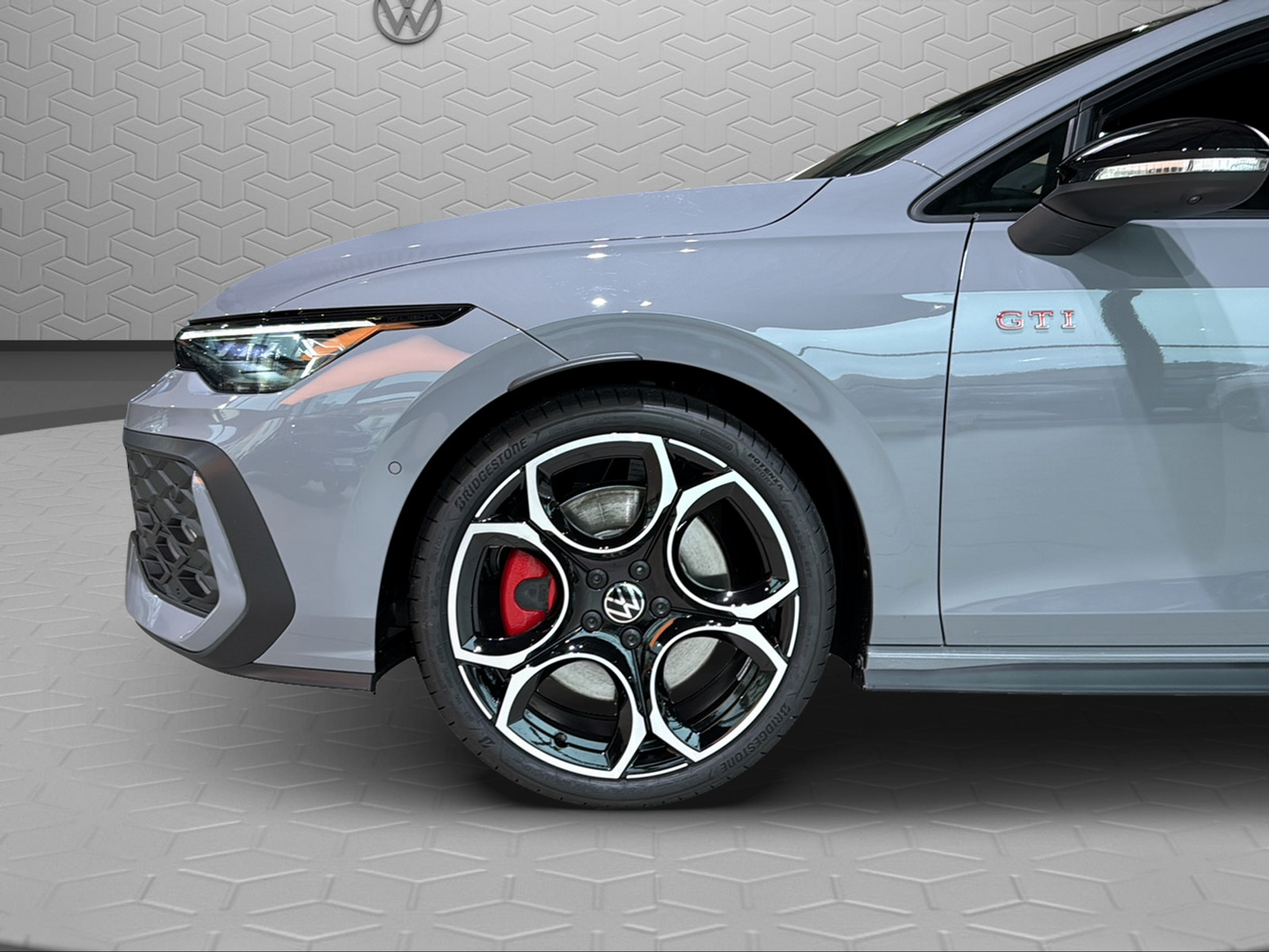 listing desktop thumbnail image 5