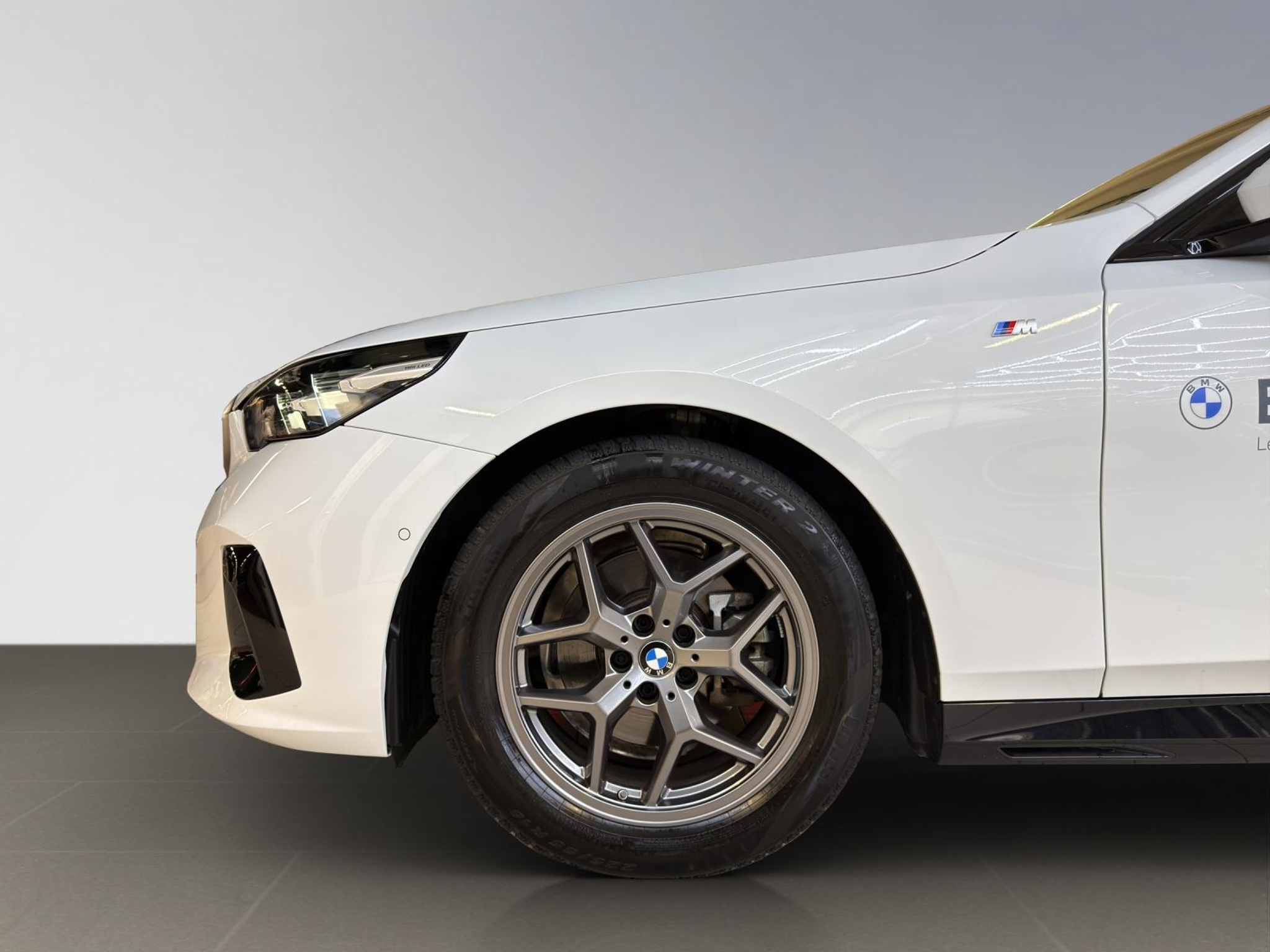 listing desktop thumbnail image 16