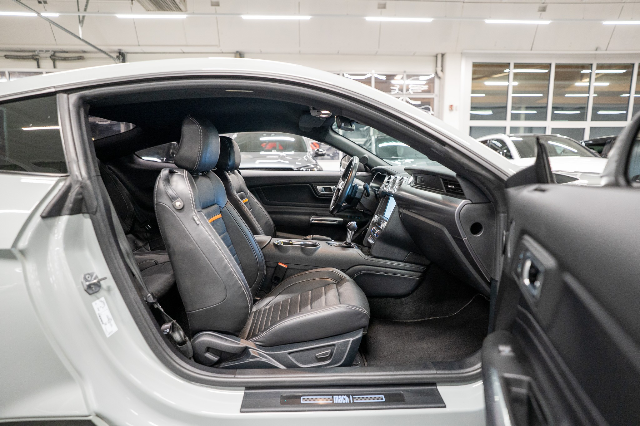 listing desktop thumbnail image 14