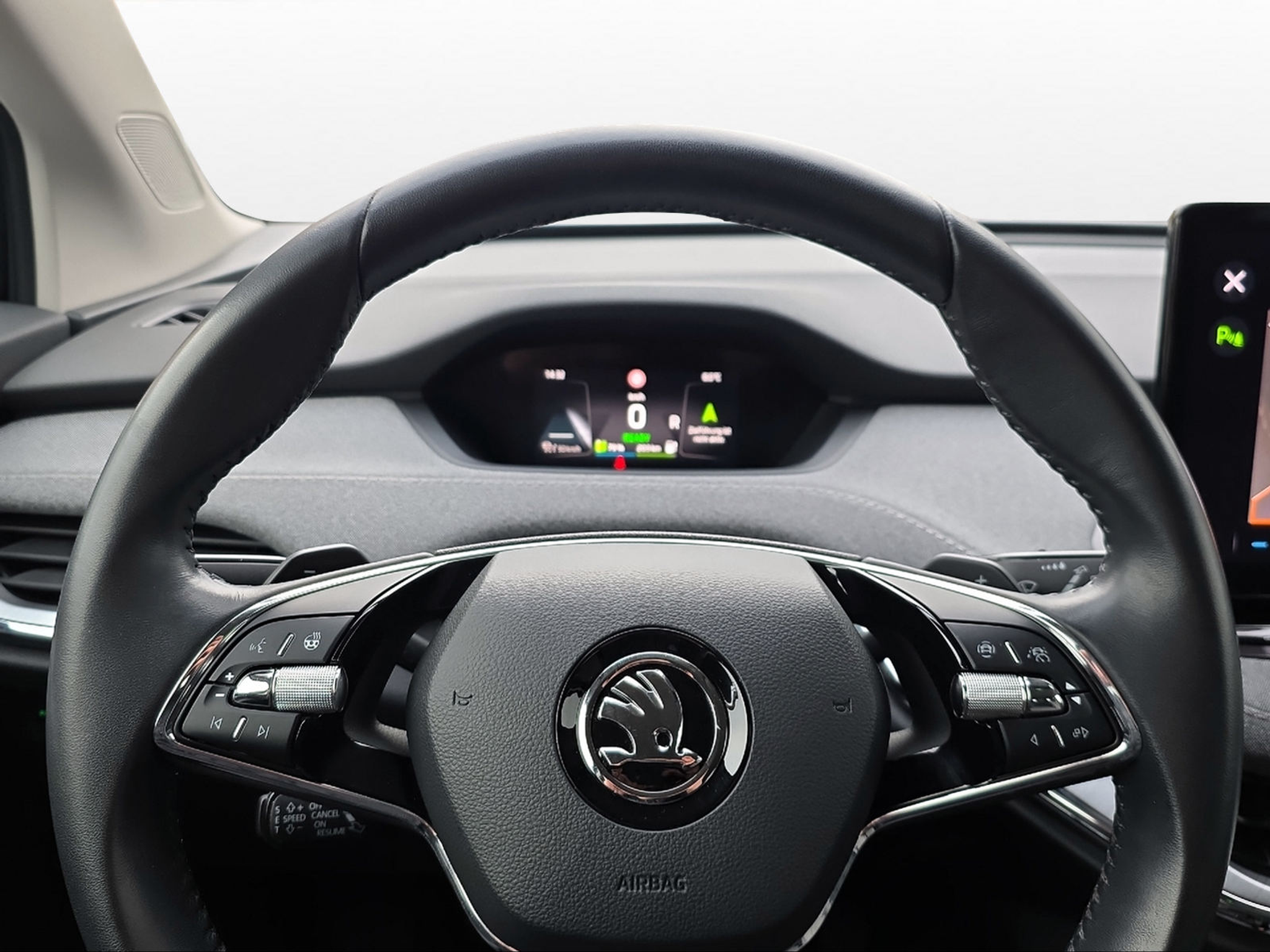 listing desktop thumbnail image 4