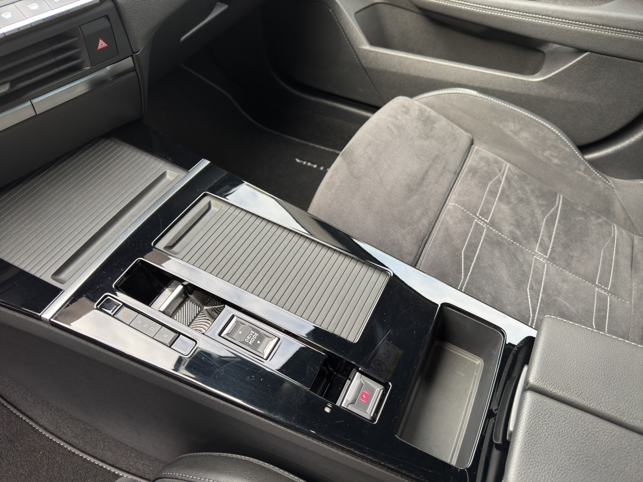 listing desktop thumbnail image 19