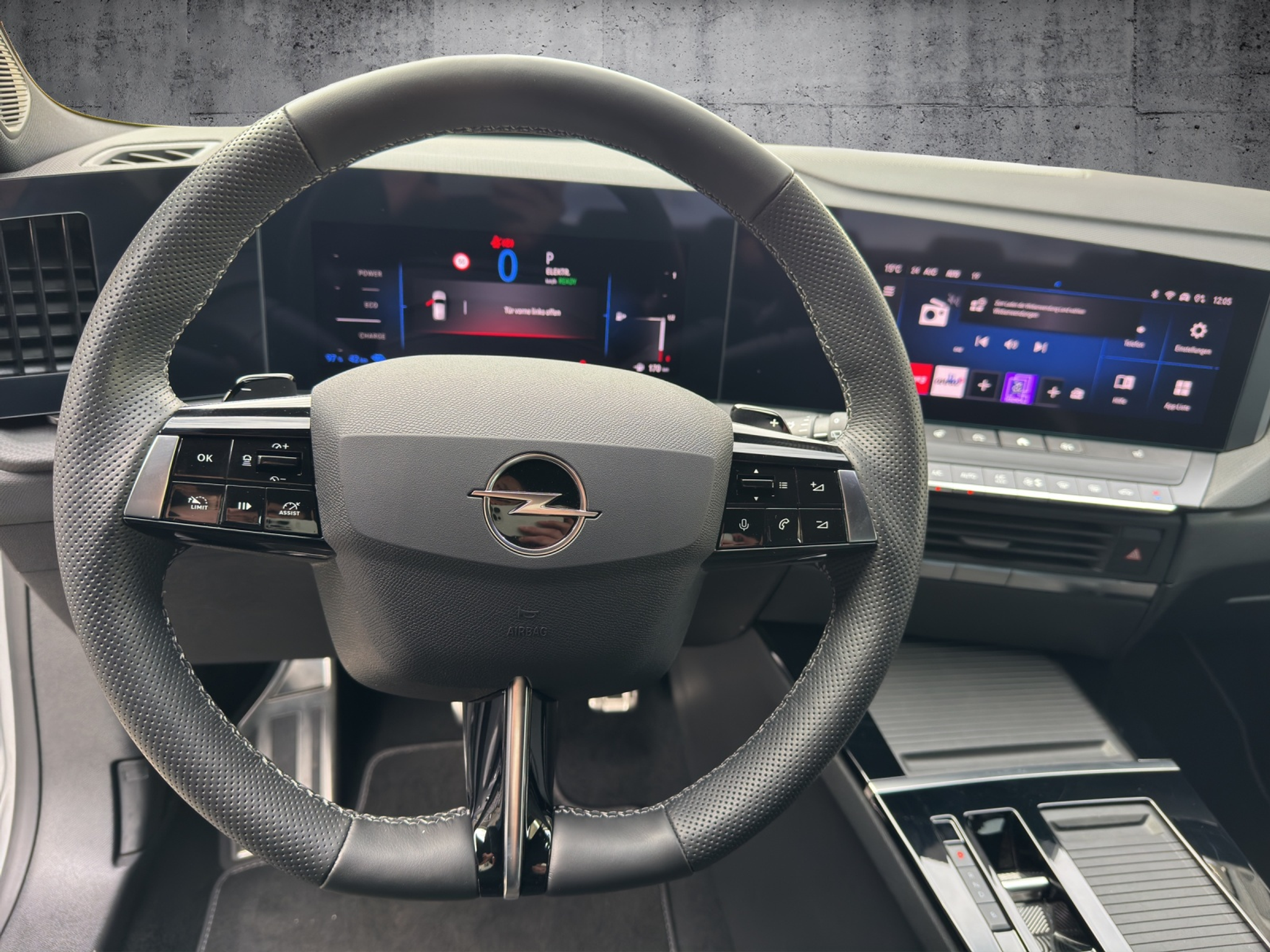 listing desktop thumbnail image 17