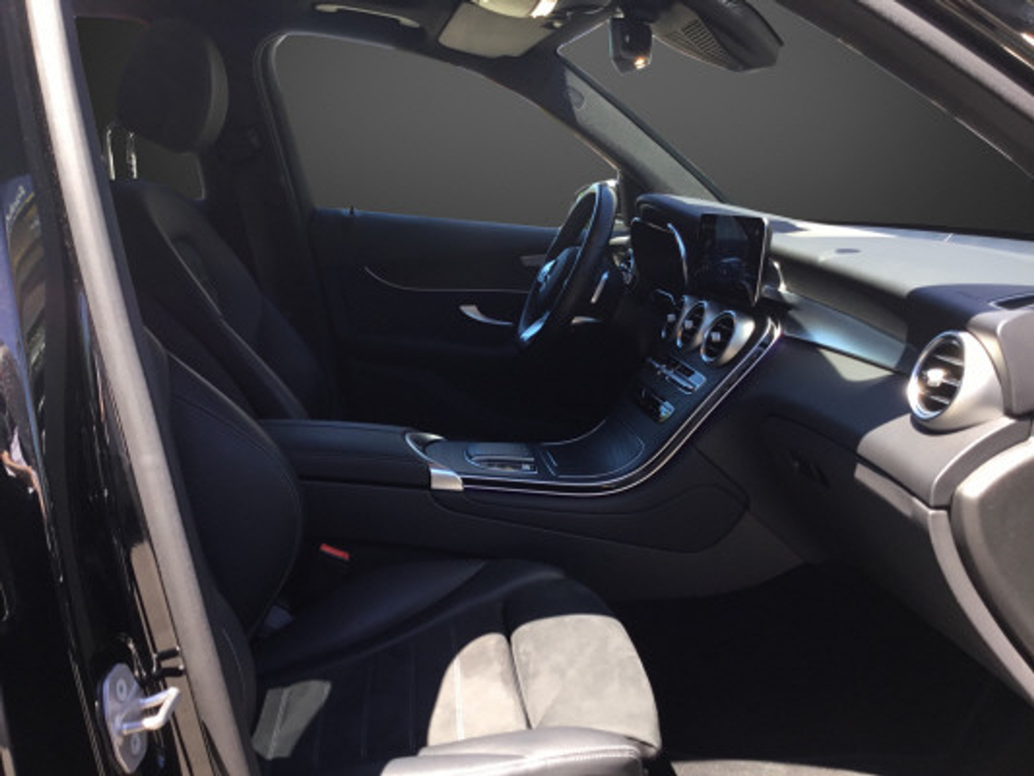 listing desktop thumbnail image 8