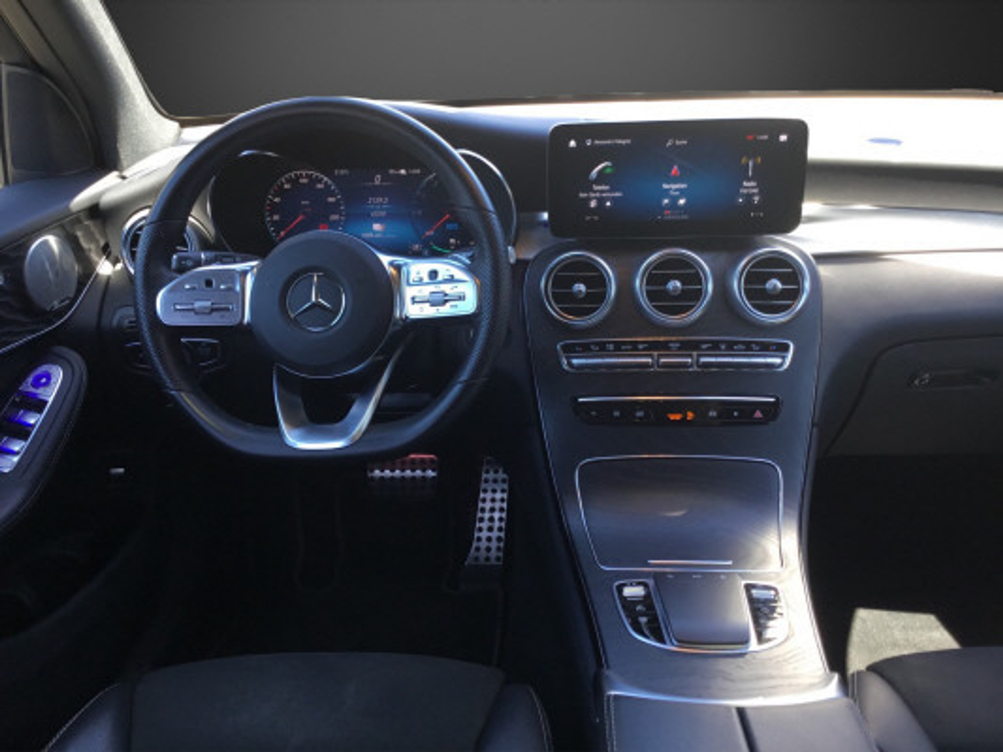 listing desktop thumbnail image 7