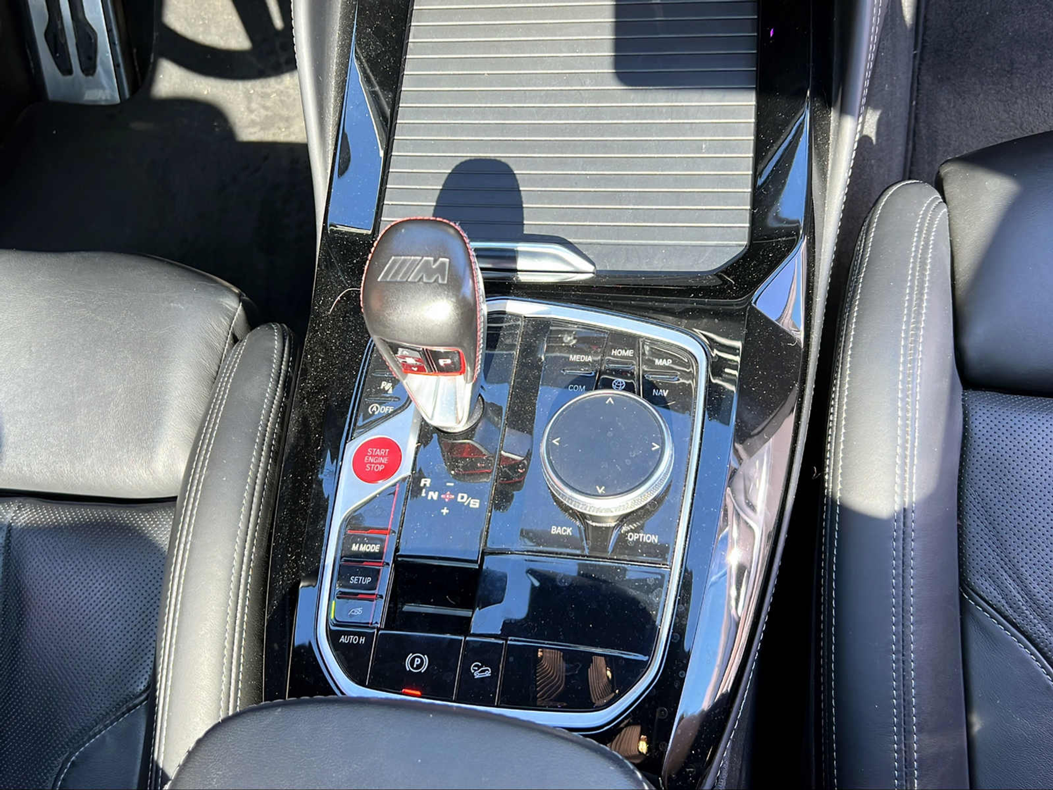 listing desktop thumbnail image 11