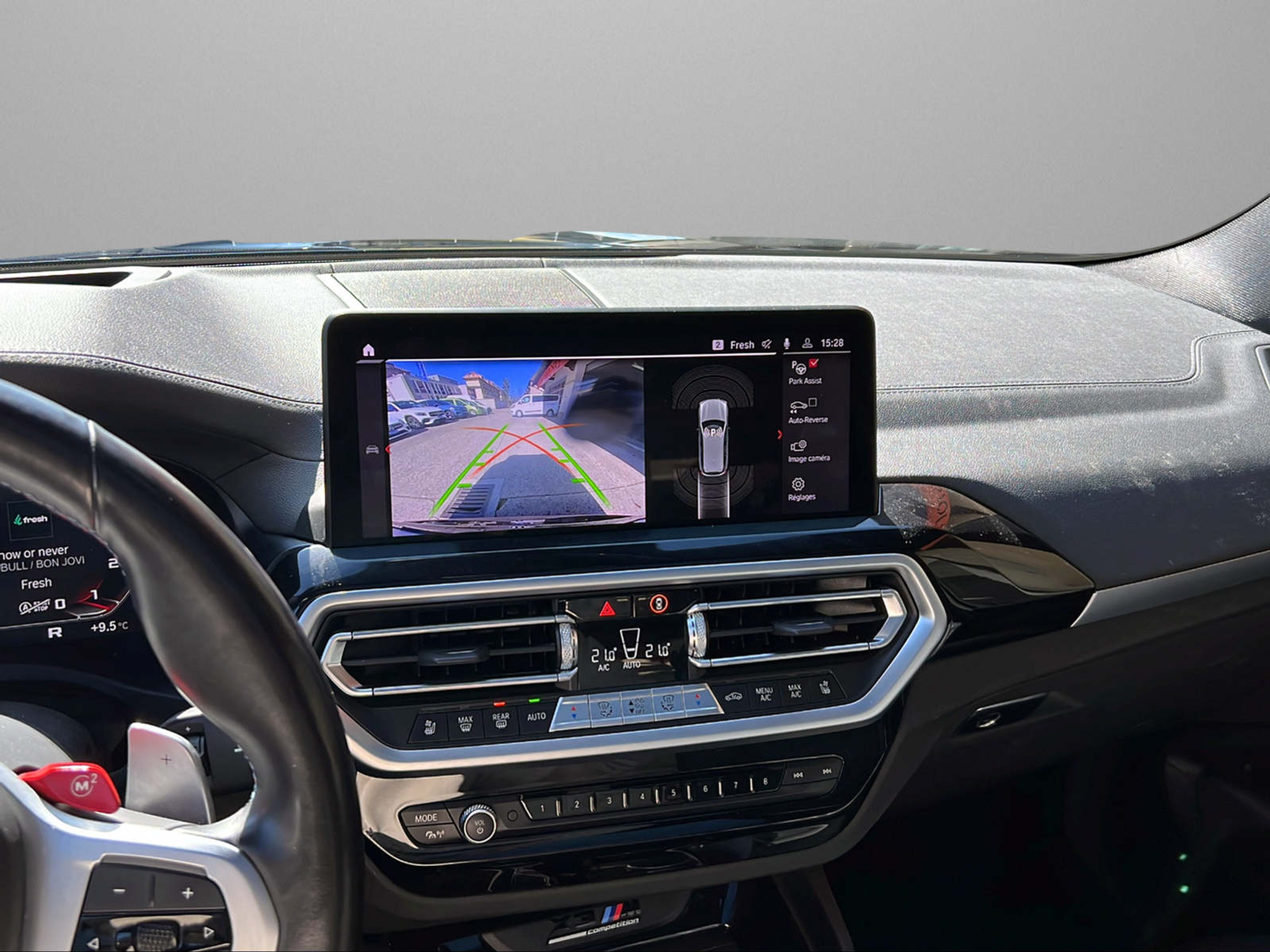 listing desktop thumbnail image 10