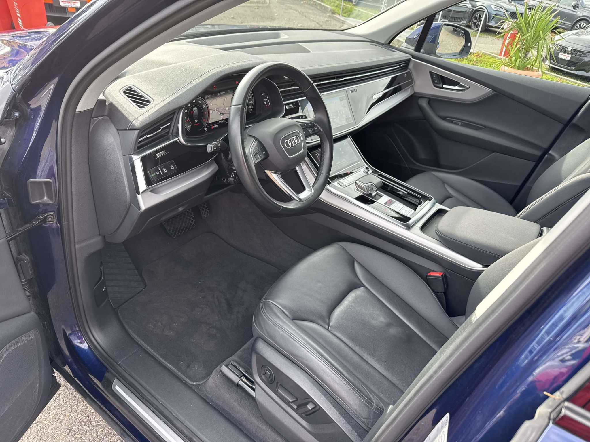 listing desktop thumbnail image 5