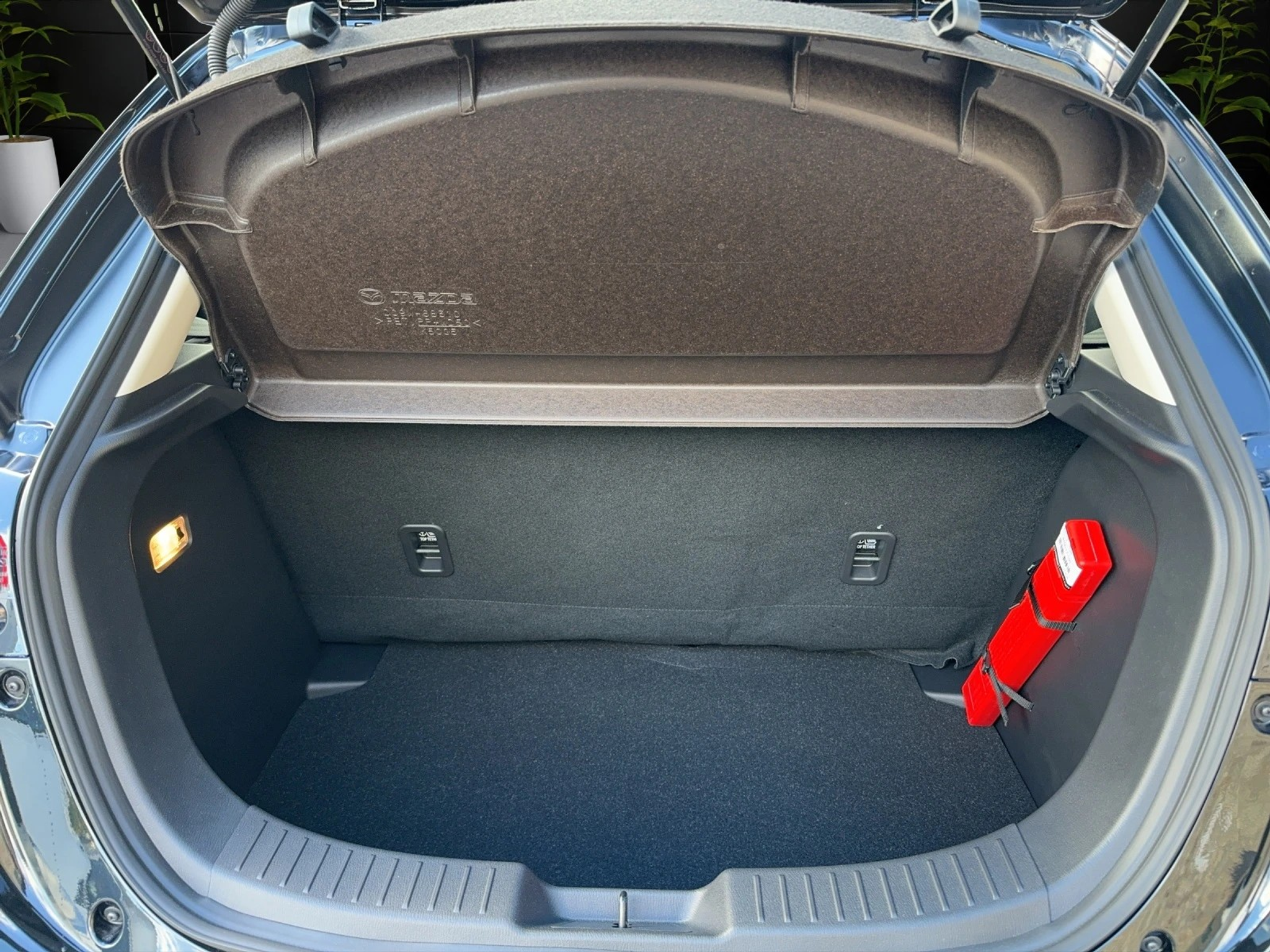 listing desktop thumbnail image 12