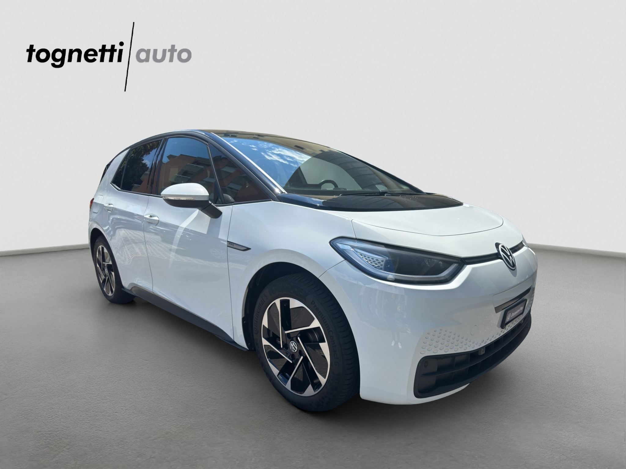 listing desktop thumbnail image 1