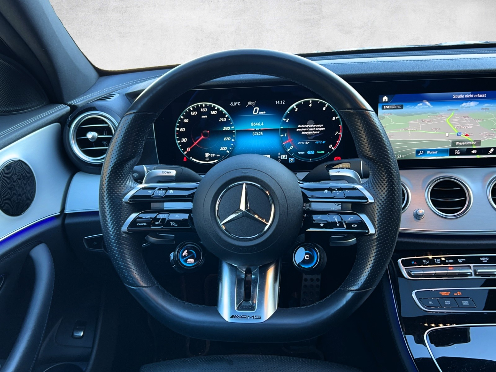 listing desktop thumbnail image 13