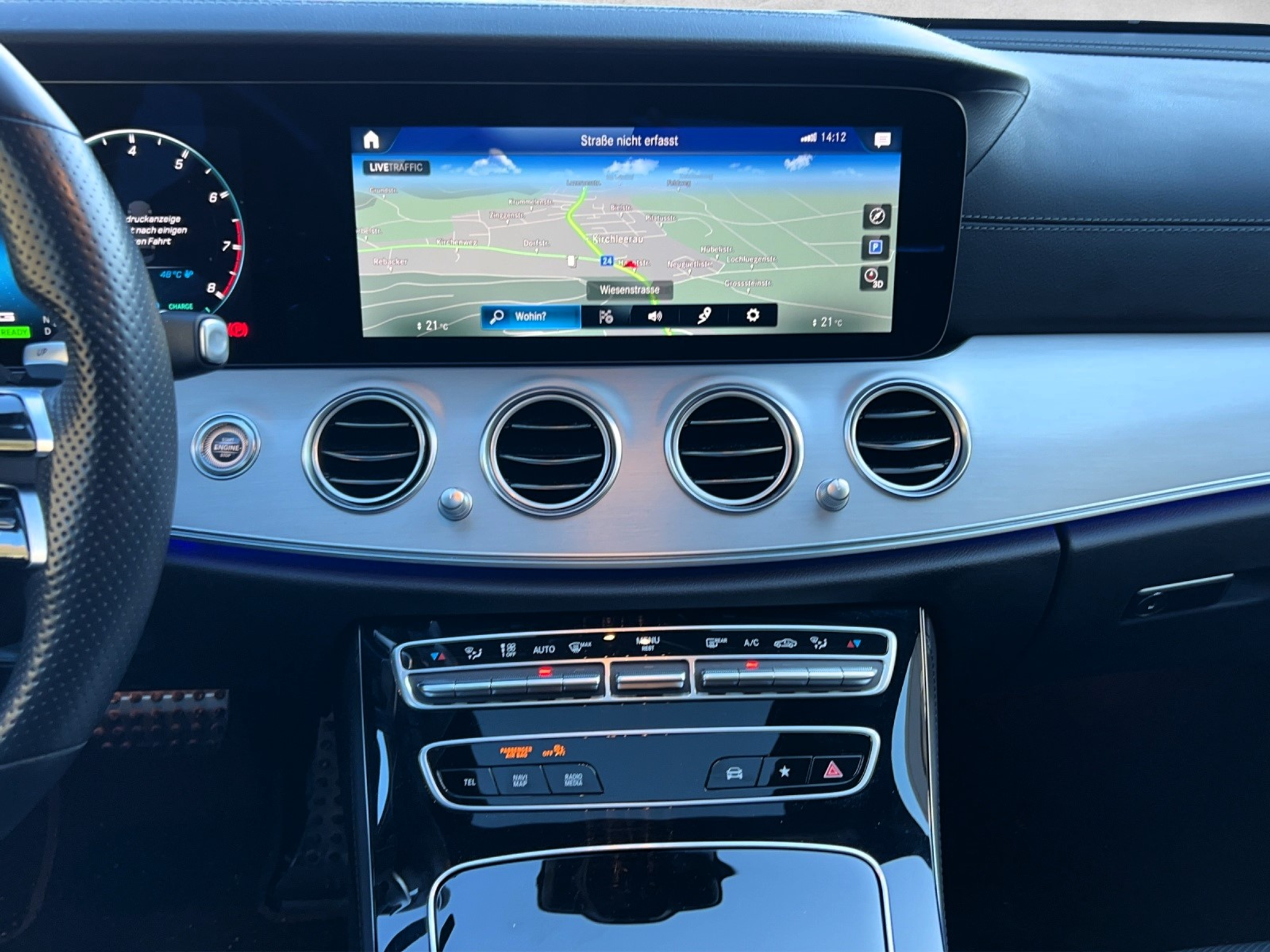 listing desktop thumbnail image 11