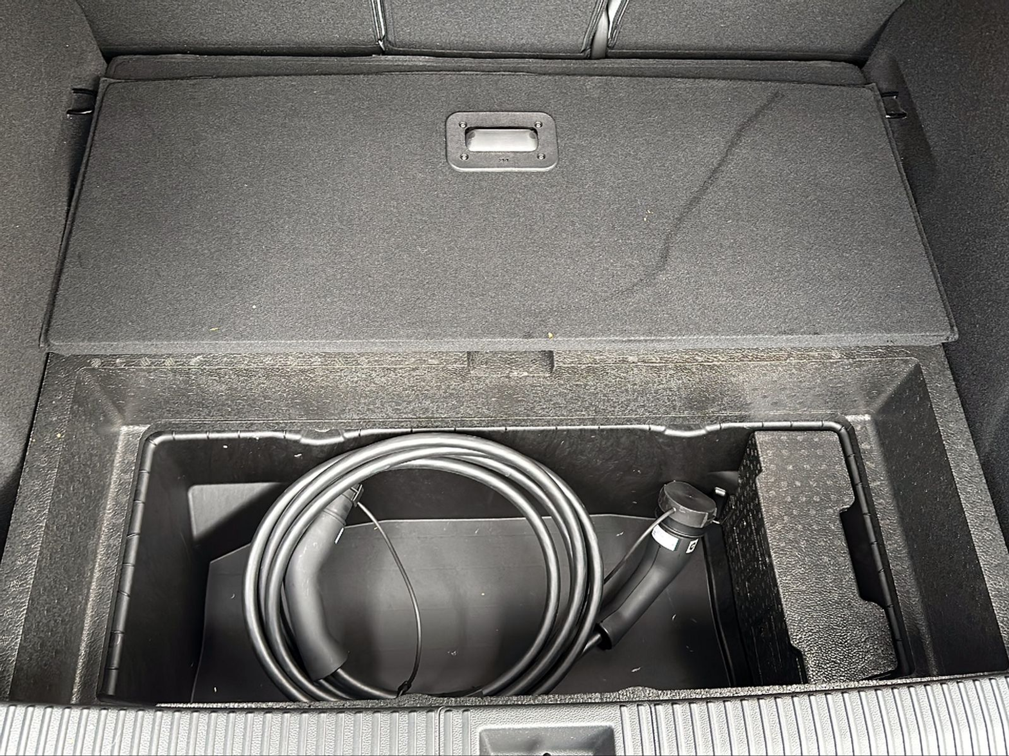 listing desktop thumbnail image 8