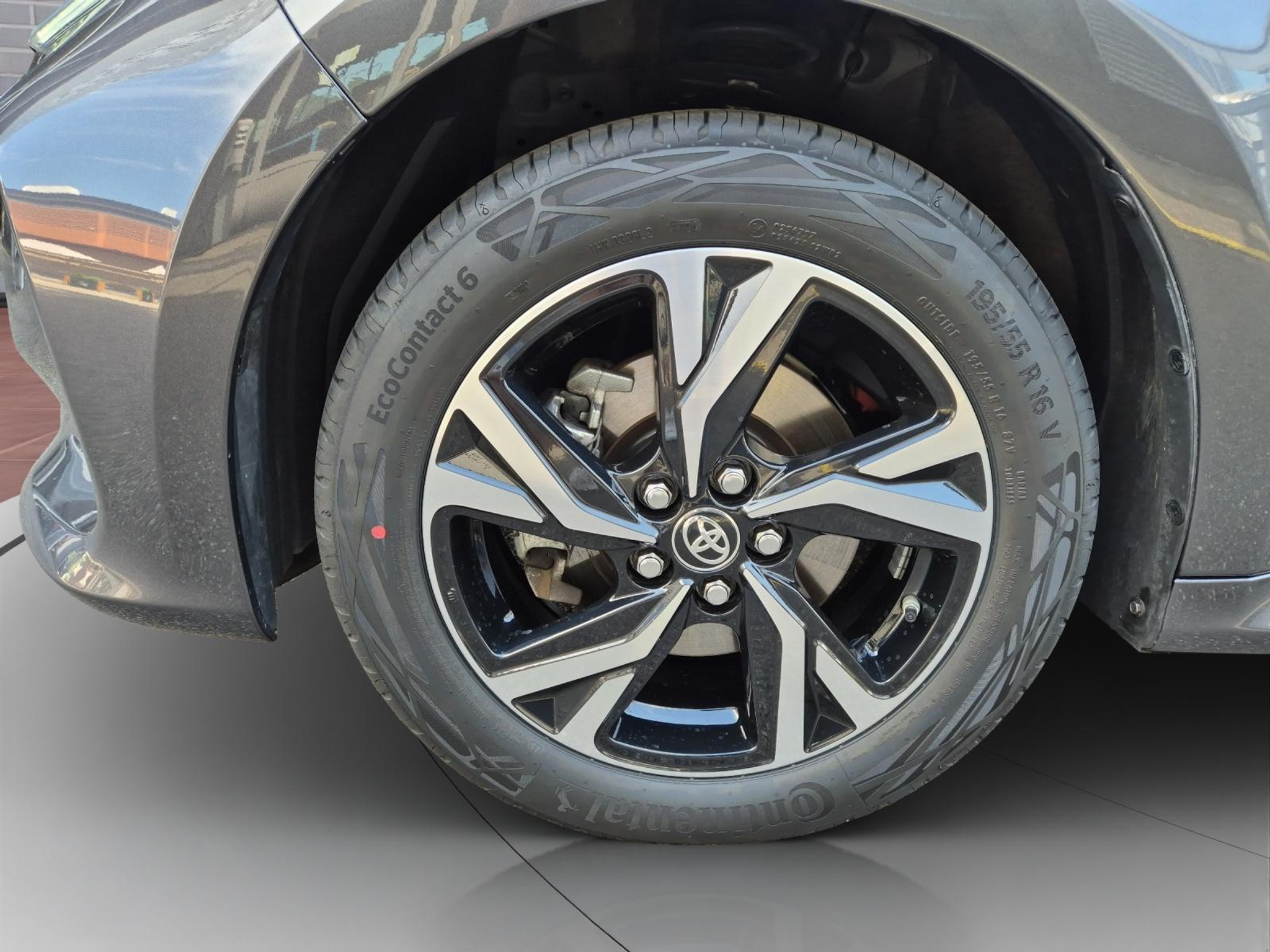 listing desktop thumbnail image 9