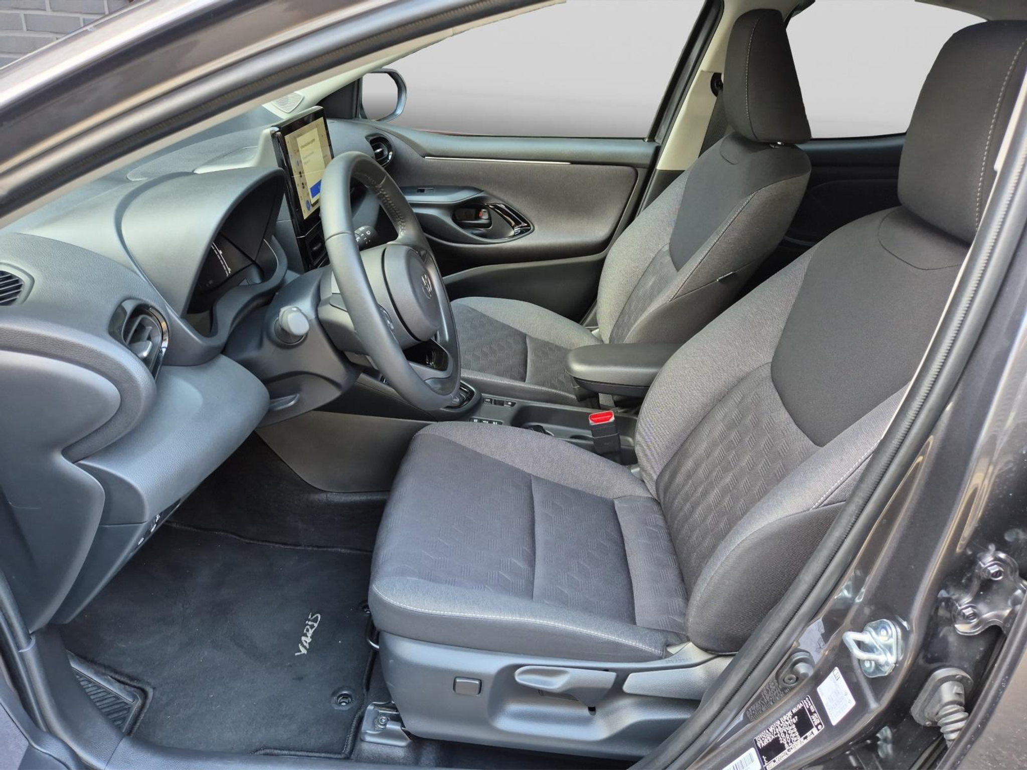 listing desktop thumbnail image 7