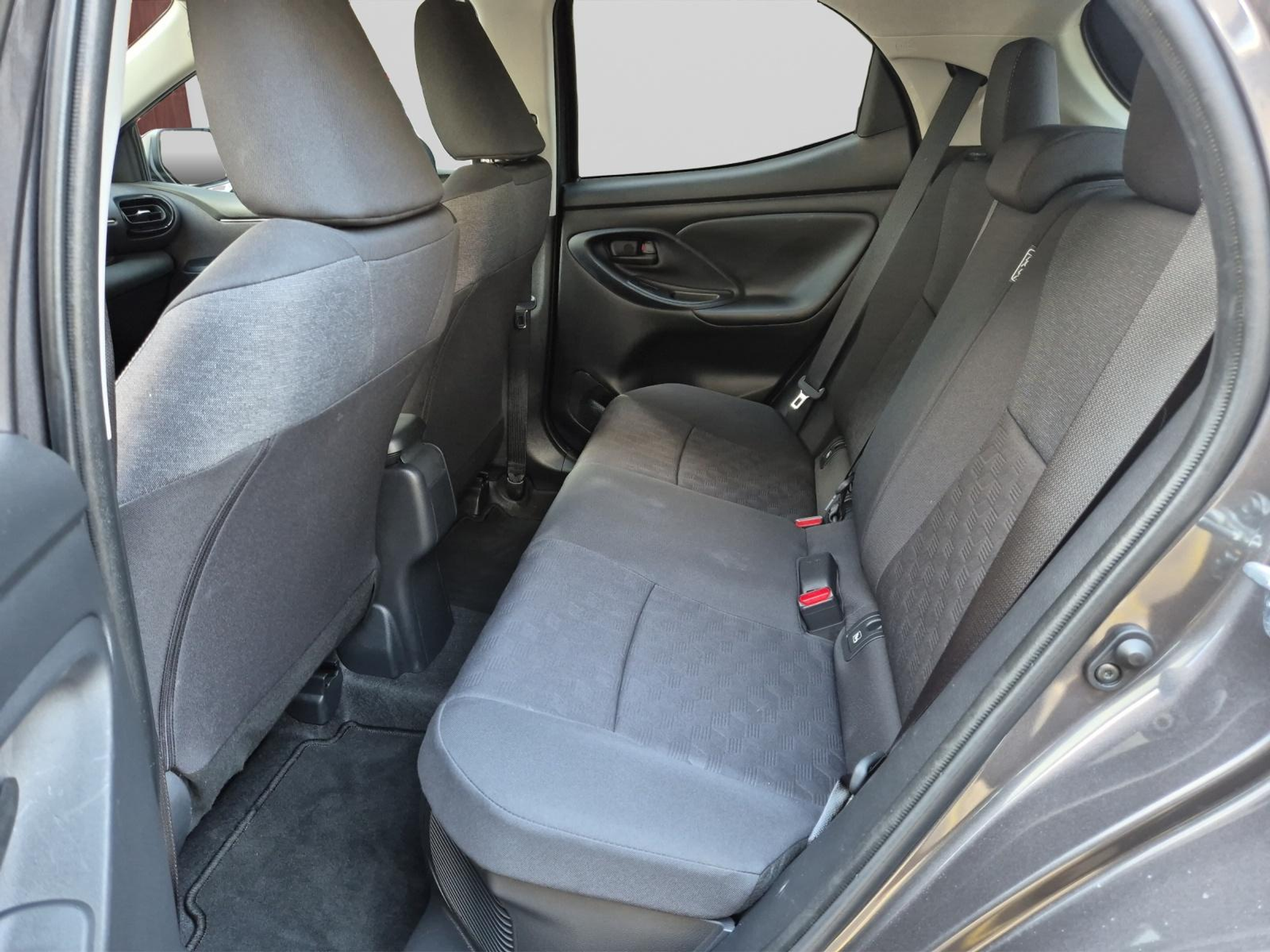 listing desktop thumbnail image 8