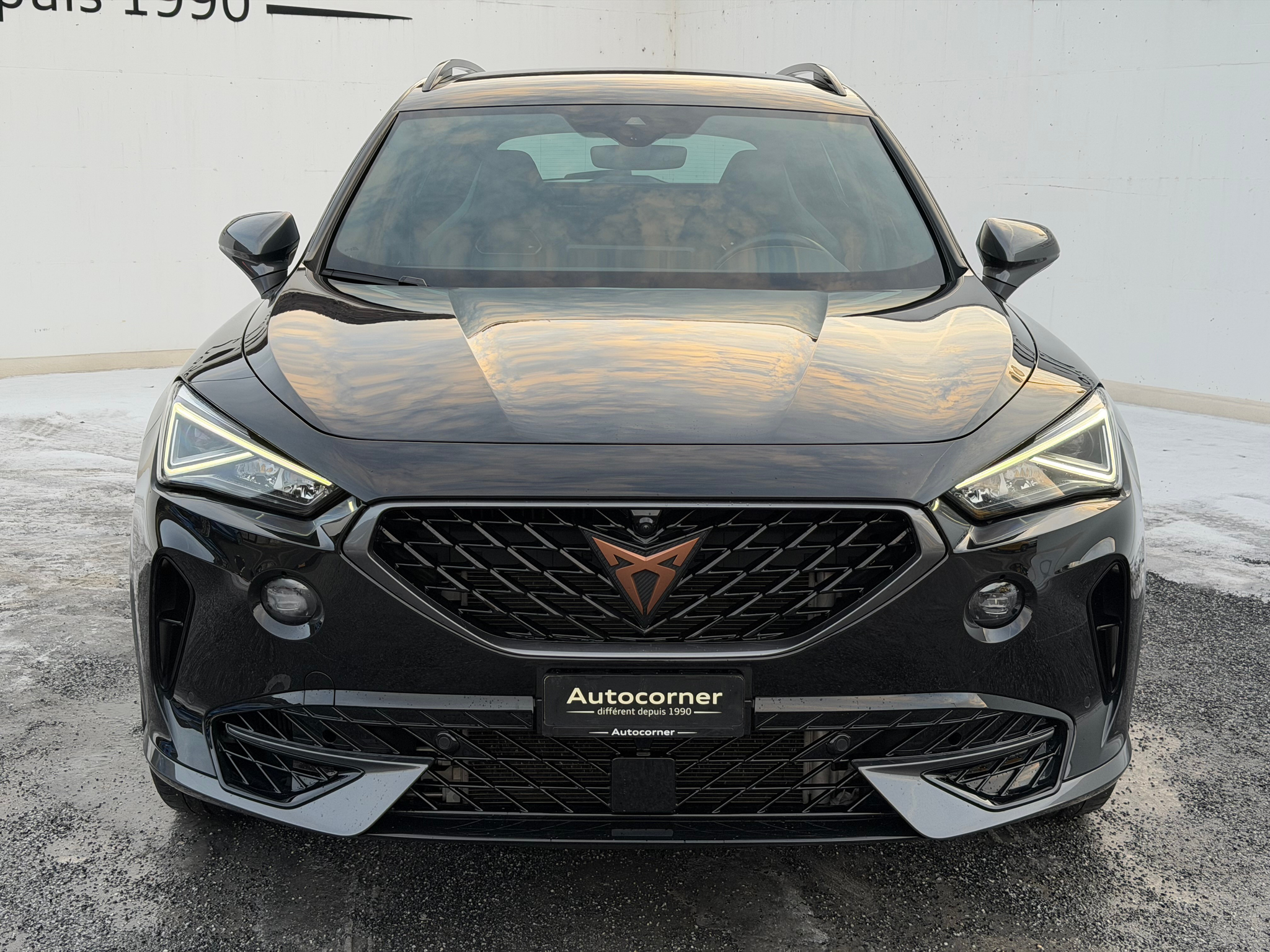 listing desktop thumbnail image 2