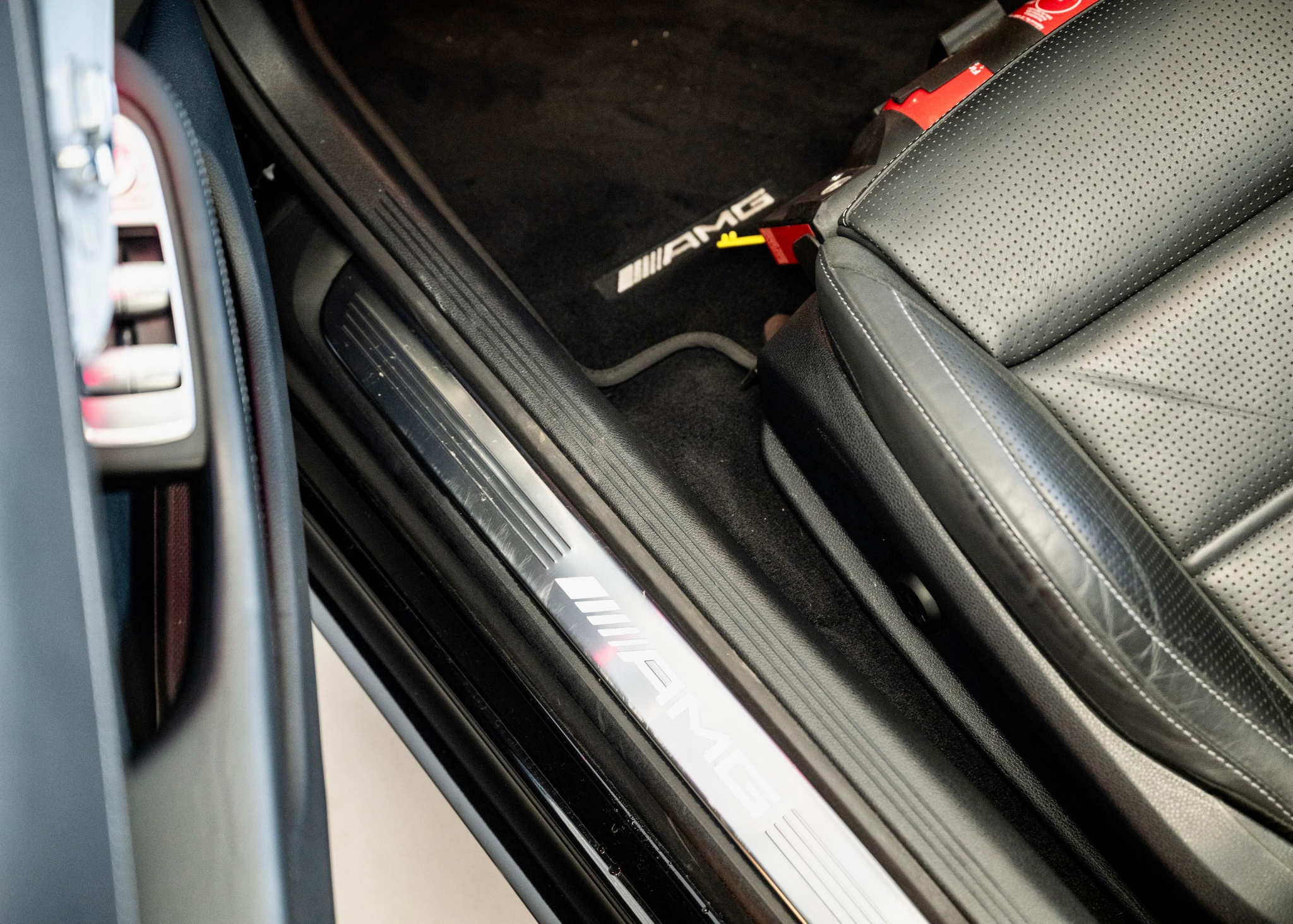 listing desktop thumbnail image 29