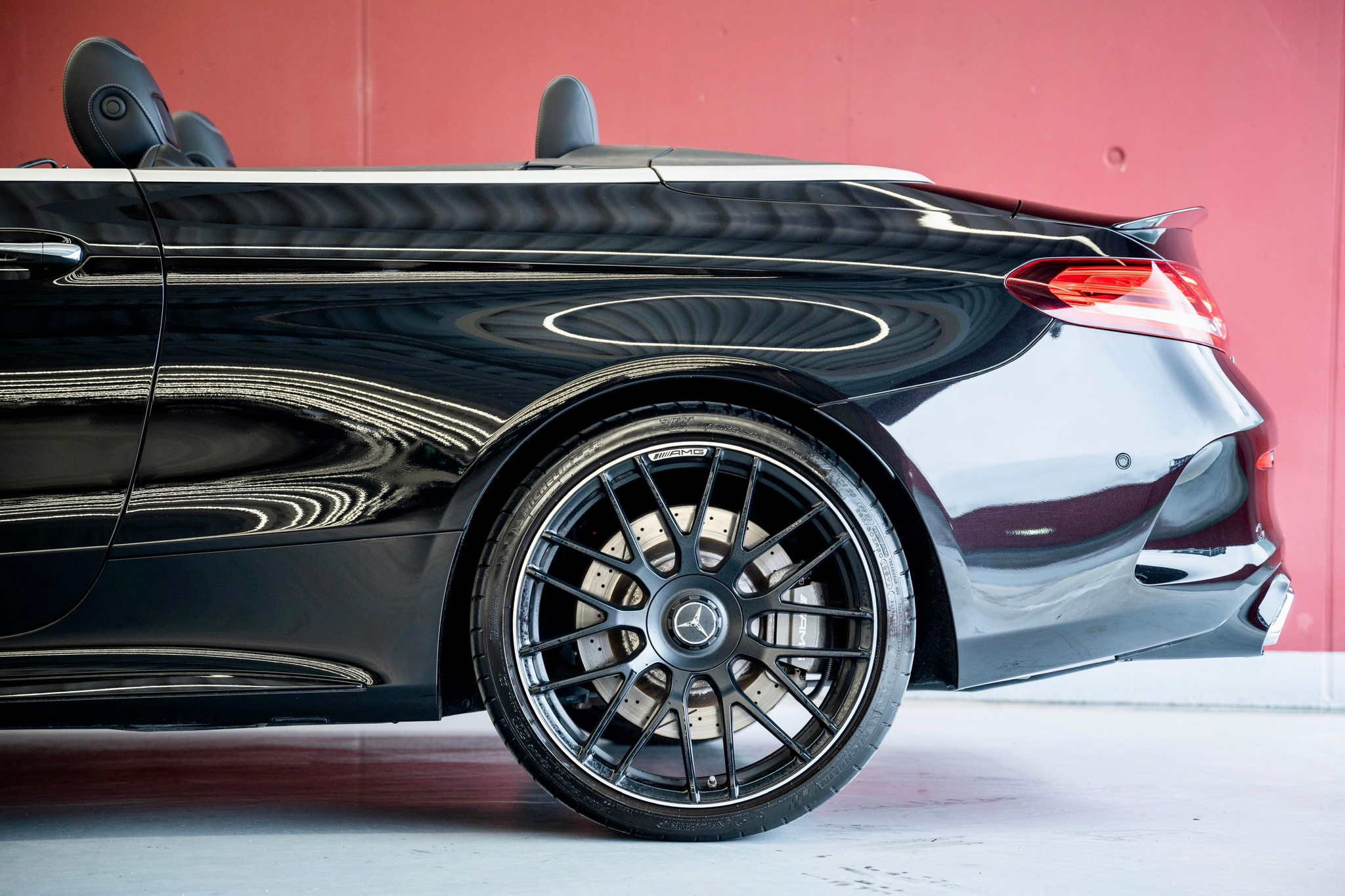 listing desktop thumbnail image 9