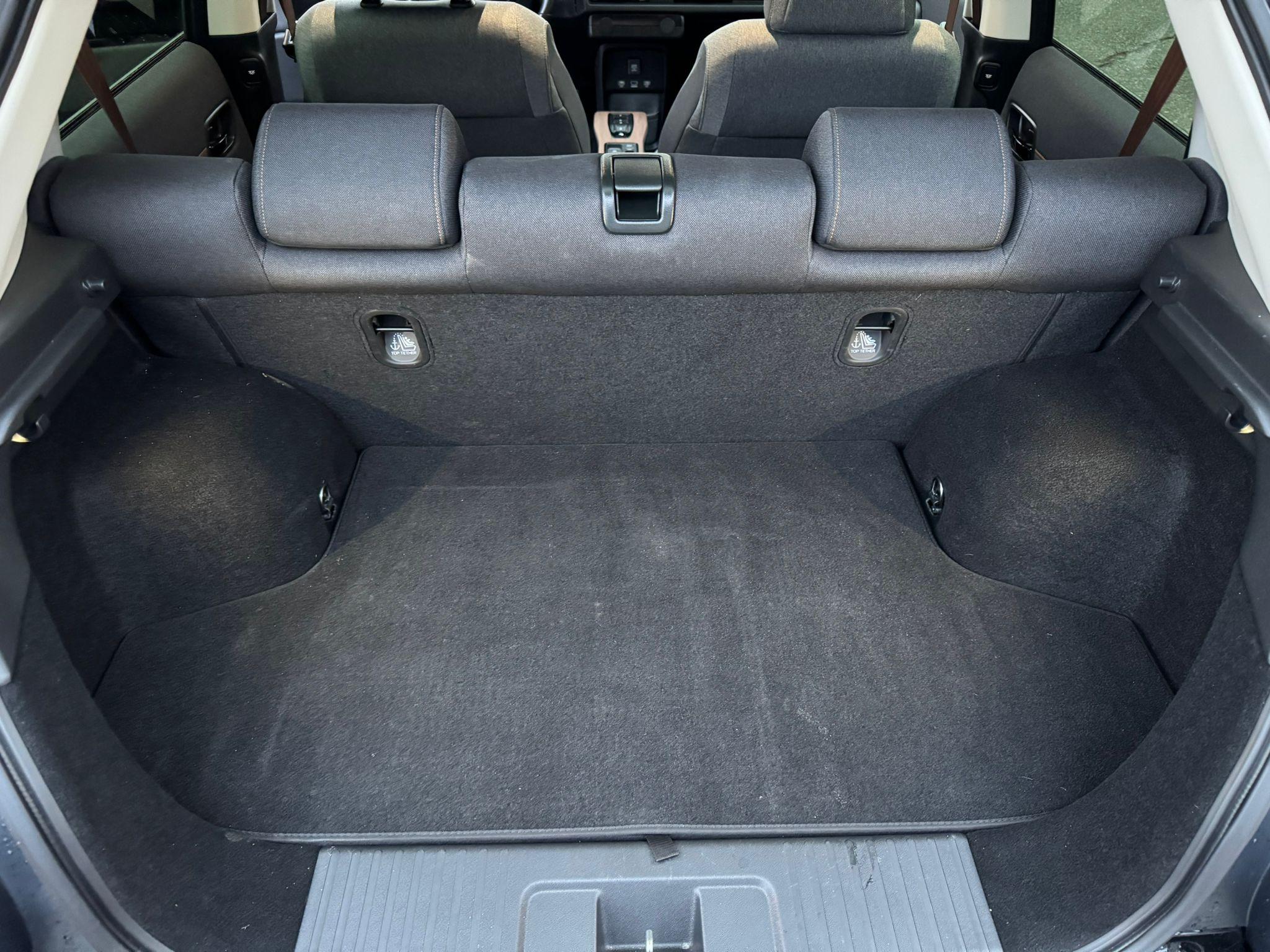 listing desktop thumbnail image 12