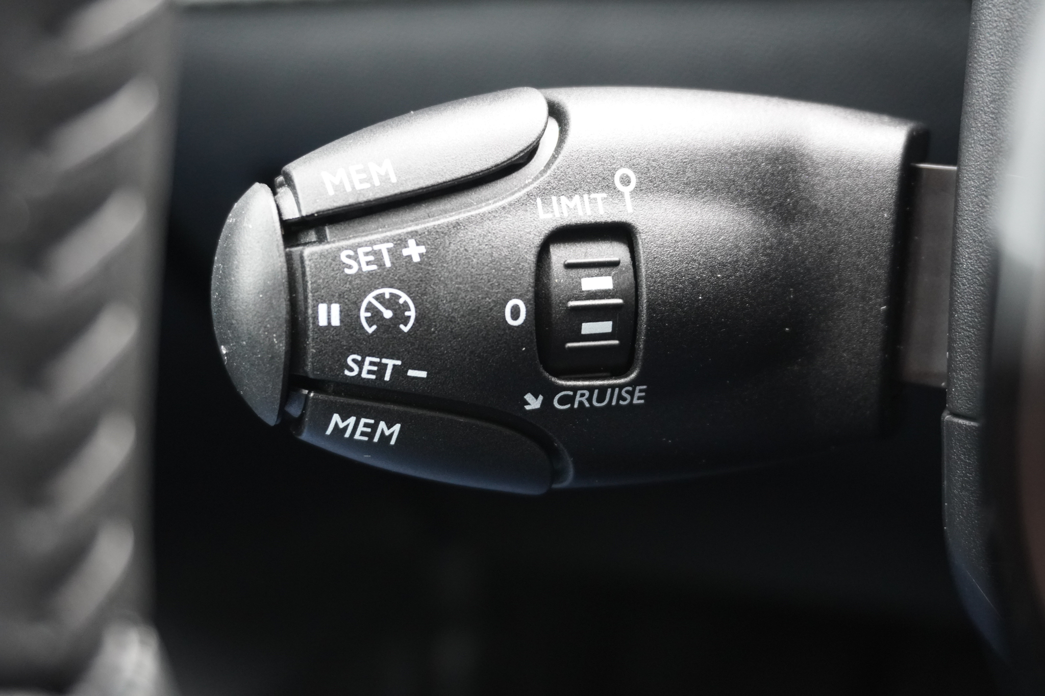 listing desktop thumbnail image 17