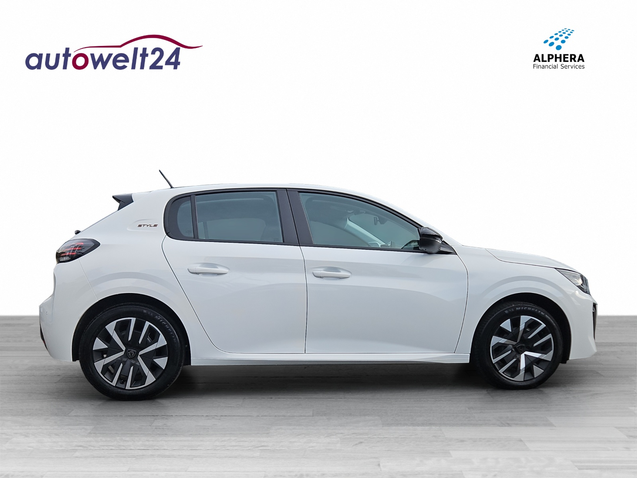 listing desktop thumbnail image 3