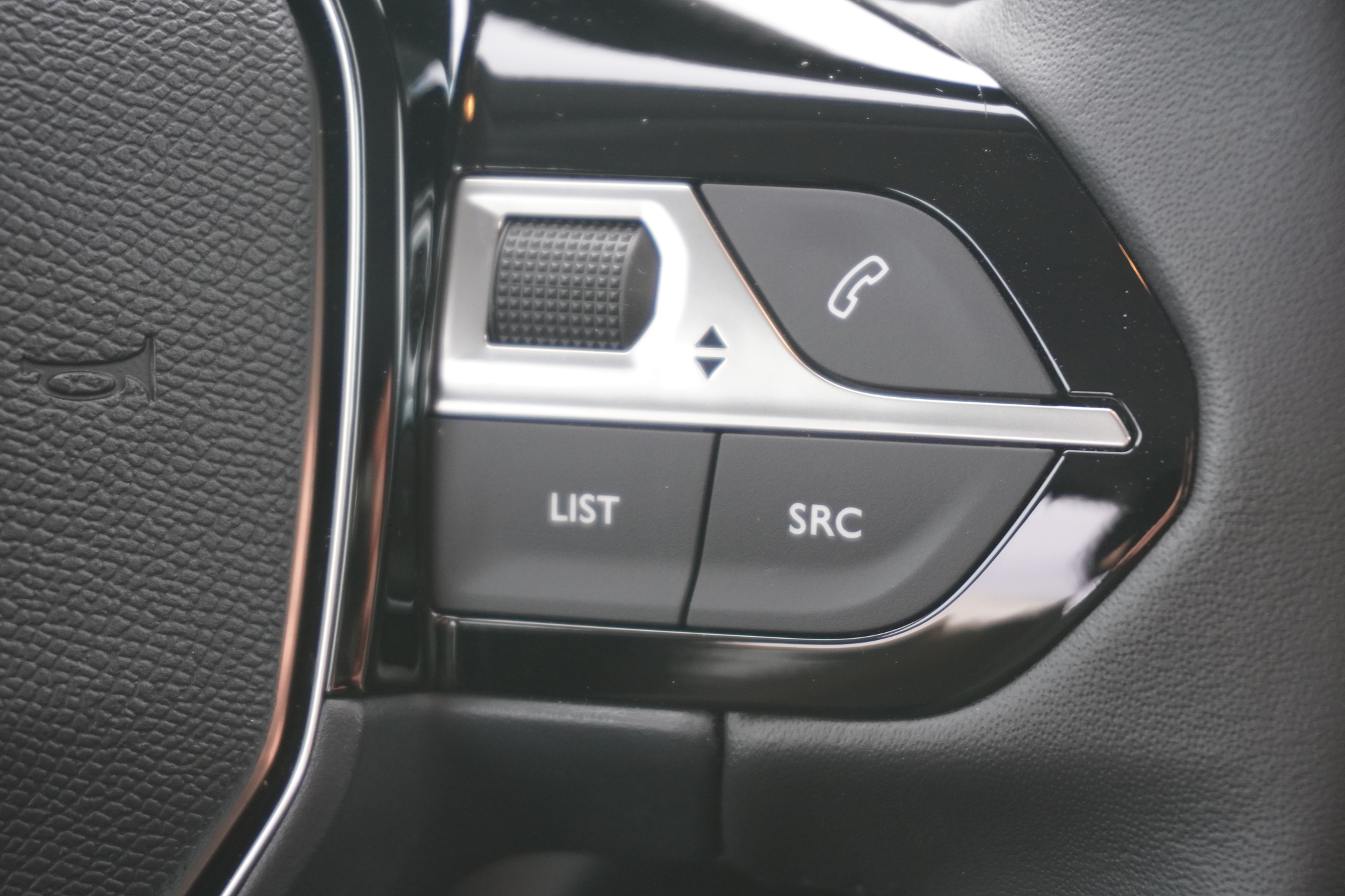 listing desktop thumbnail image 14