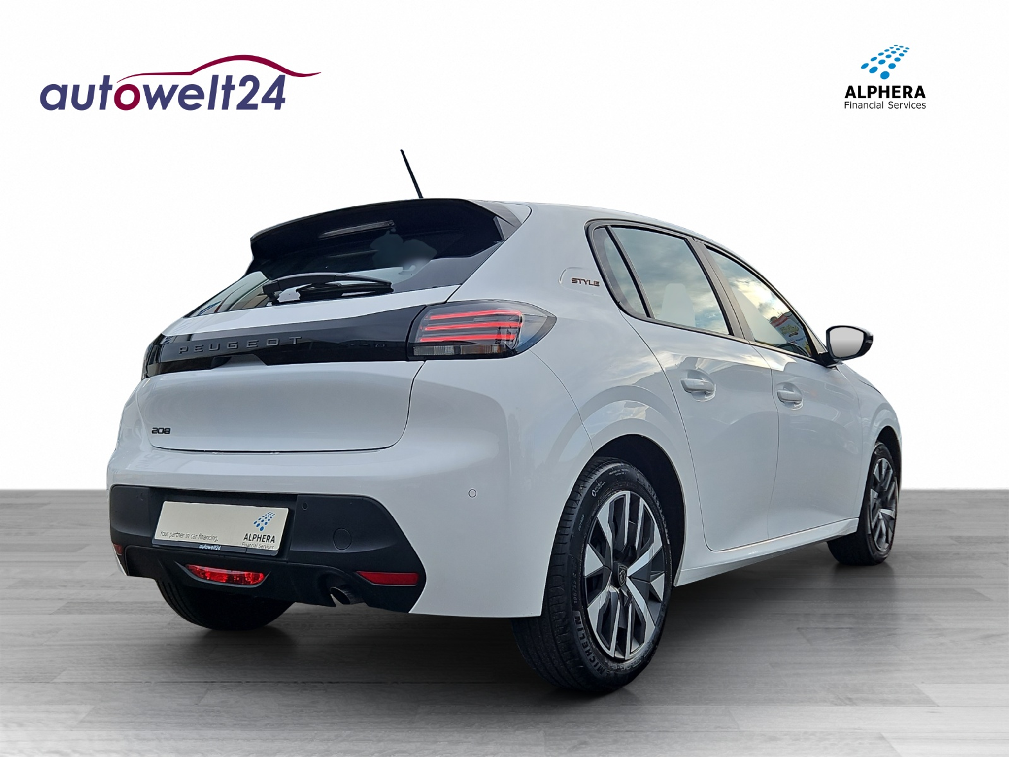 listing desktop thumbnail image 4