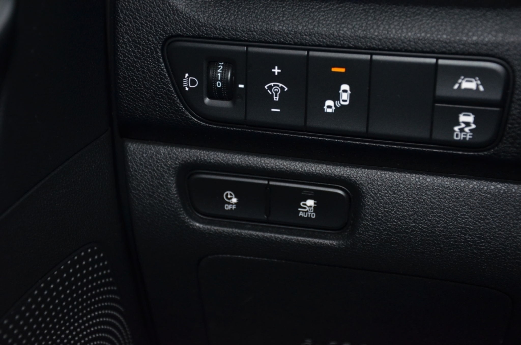 listing desktop thumbnail image 22