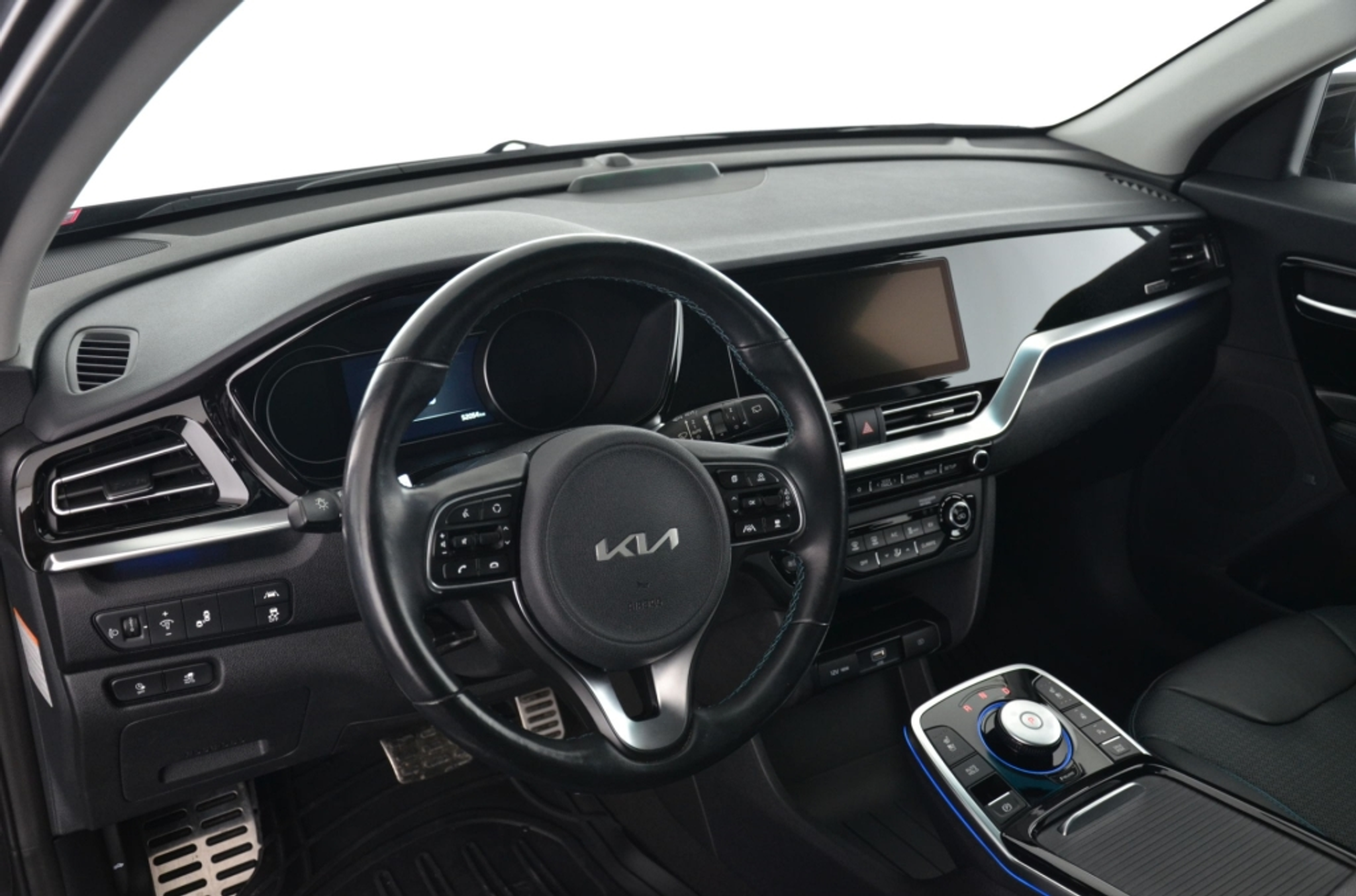 listing desktop thumbnail image 11